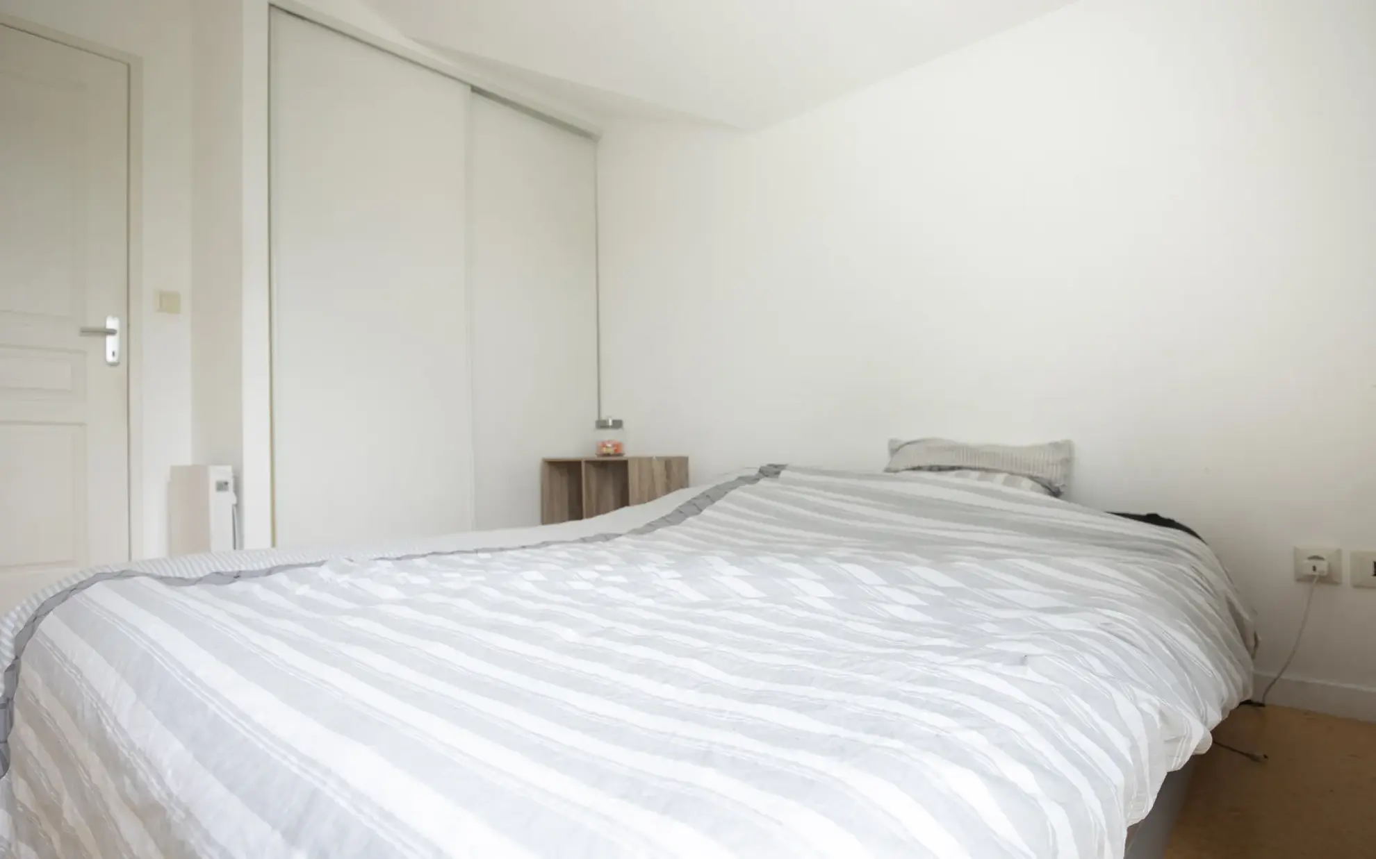 Bel appartement T2 avec balcon et stationnement à Bouguenais près de Nantes 