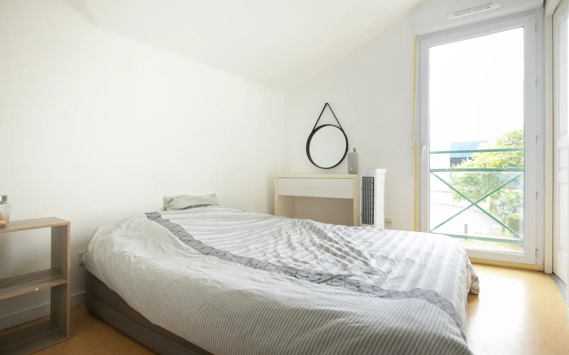 Bel appartement T2 avec balcon et stationnement à Bouguenais près de Nantes 