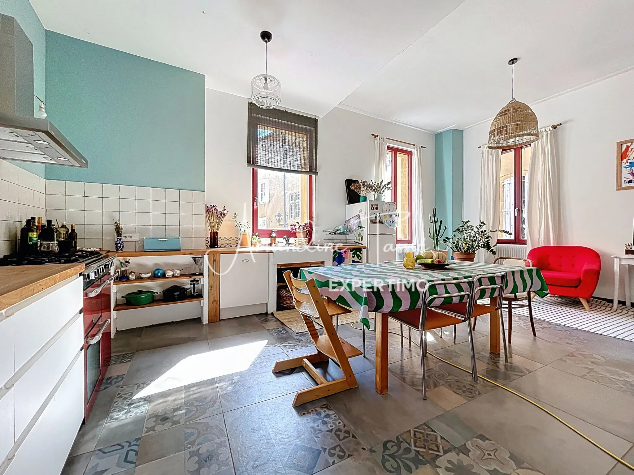 Maison de ville pleine de charme à Millau, 129,5 m² avec 4 chambres et deux box 