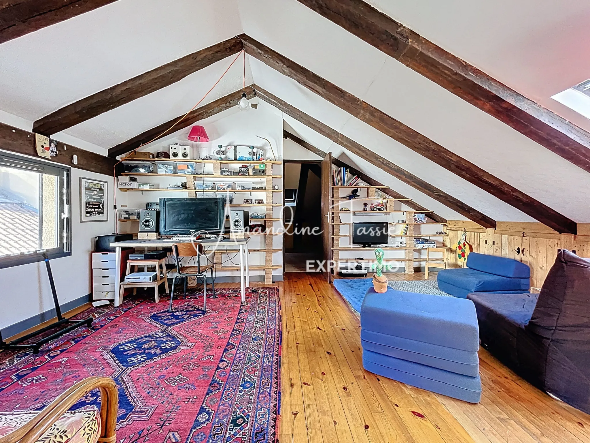 Maison de ville pleine de charme à Millau, 129,5 m² avec 4 chambres et deux box 