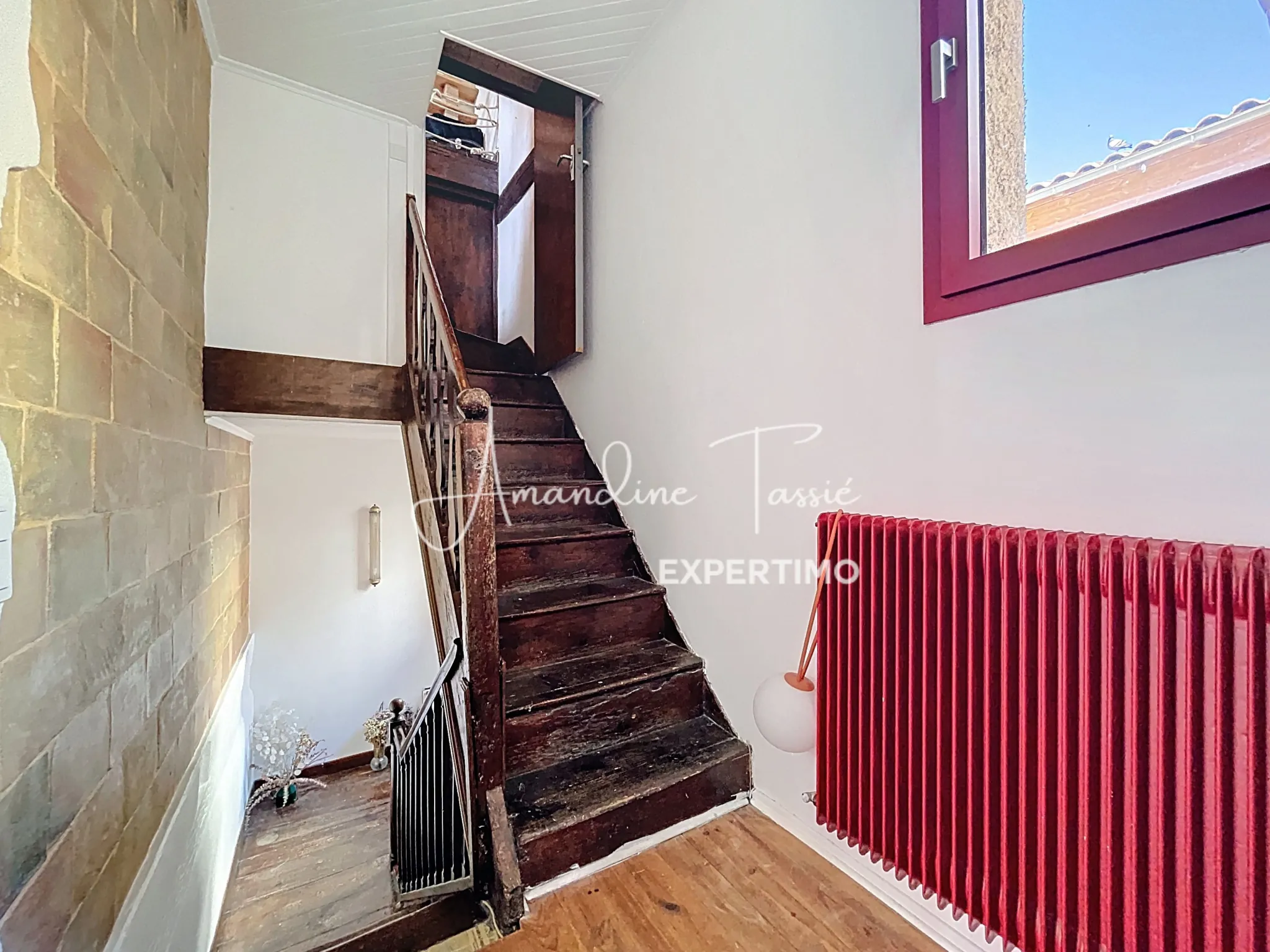 Maison de ville pleine de charme à Millau, 129,5 m² avec 4 chambres et deux box 