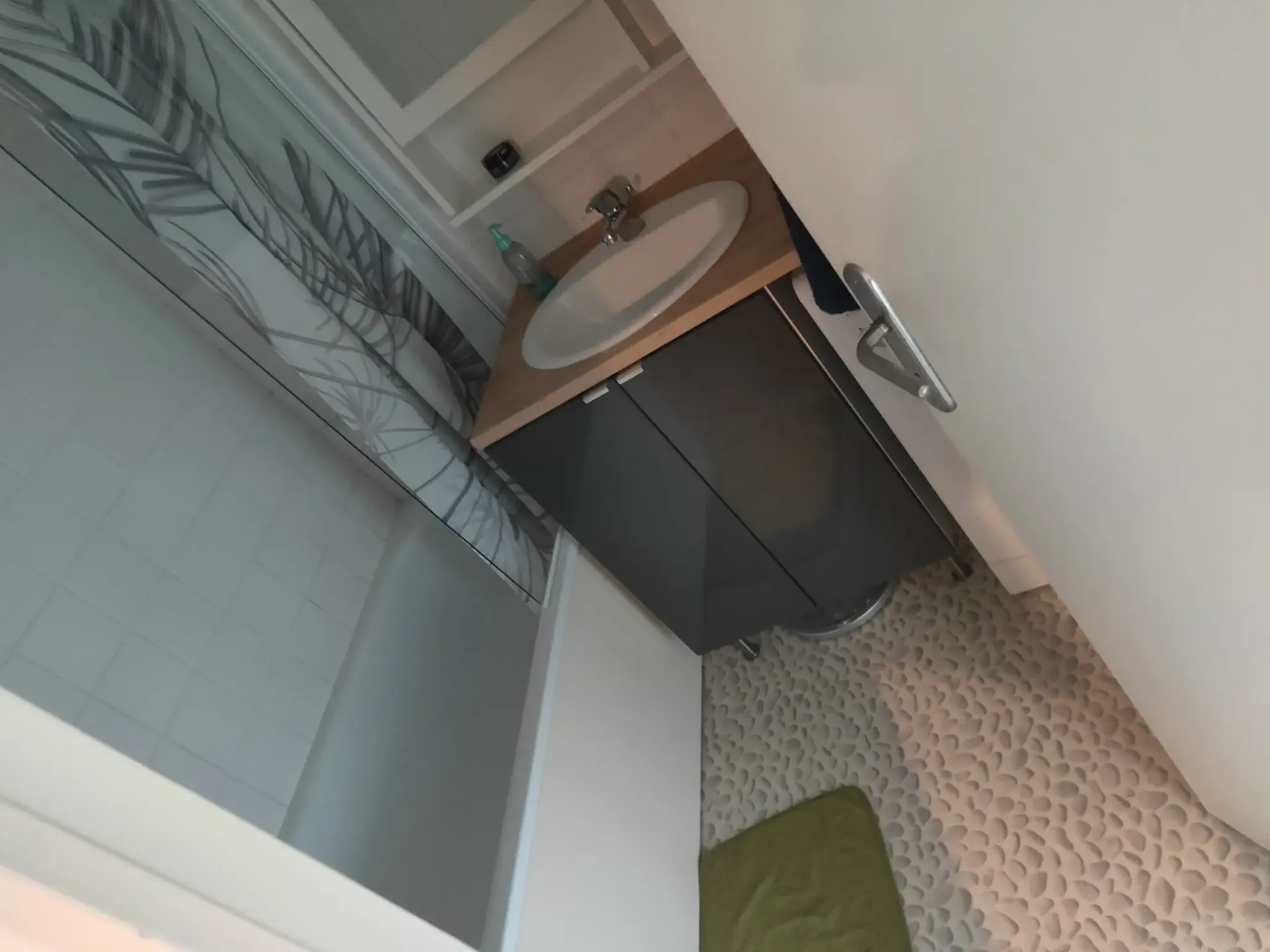 Appartement lumineux 2 pièces avec balcon à Montigny-le-Bretonneux 