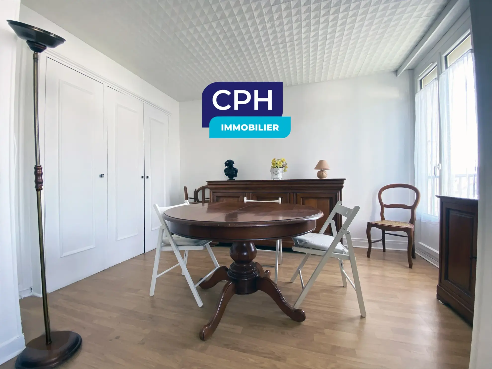 Appartement lumineux de 62m² avec vue dégagée à Chatillon - Dernier étage 