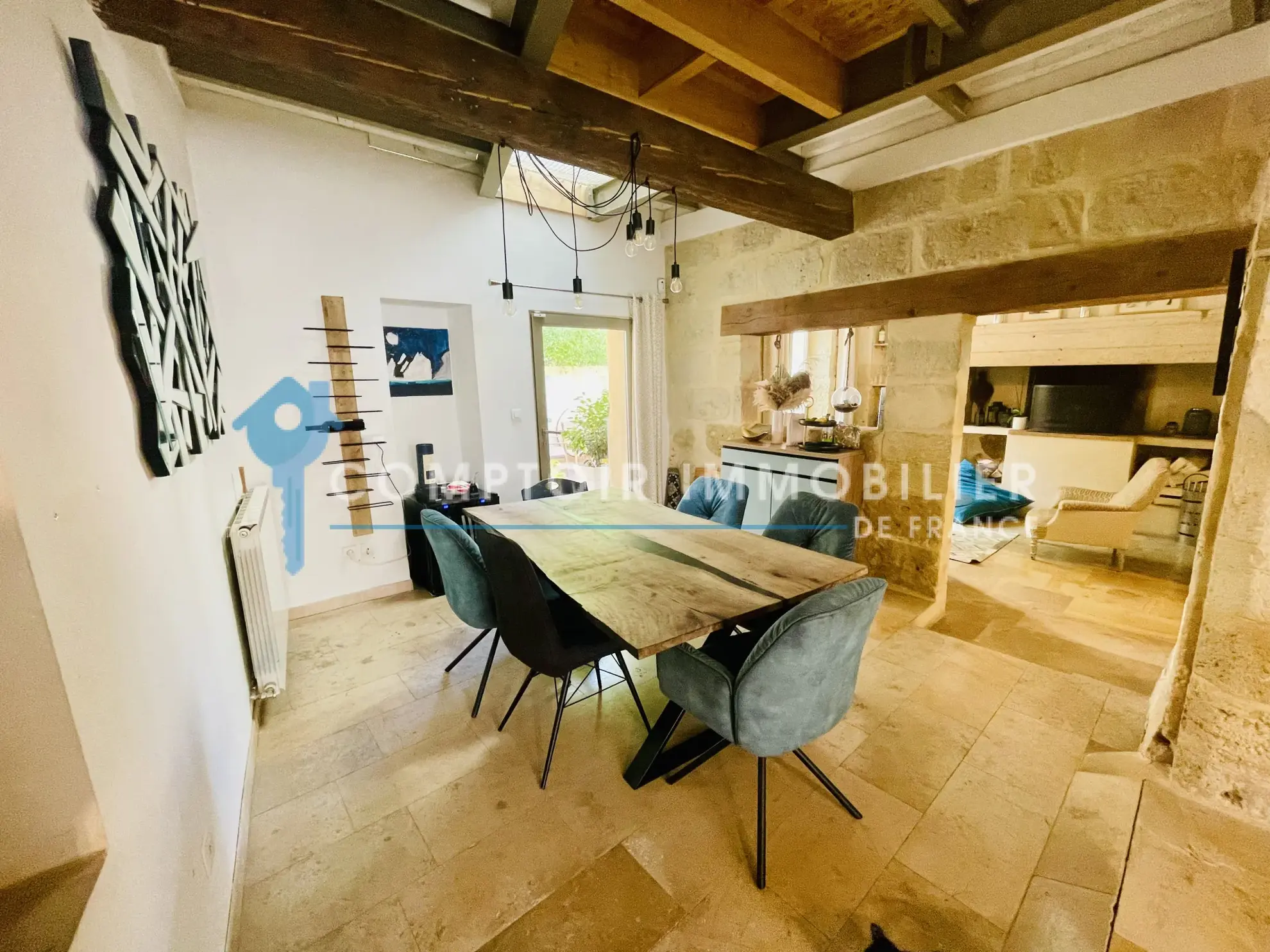 Maison de village rénovée de 140 m² avec cour intérieure à Mus 