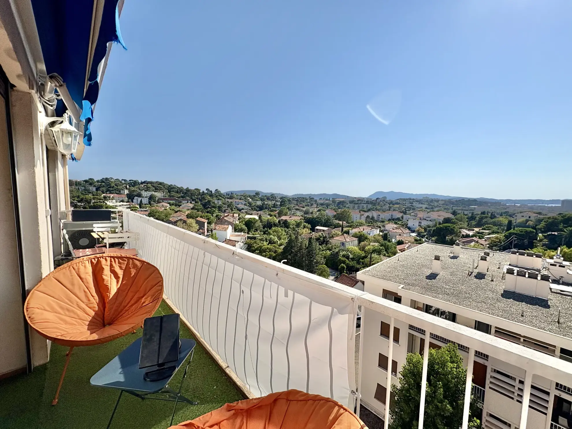 Appartement T4 avec Vue sur la Rade à Toulon - Quartier de la Serinette