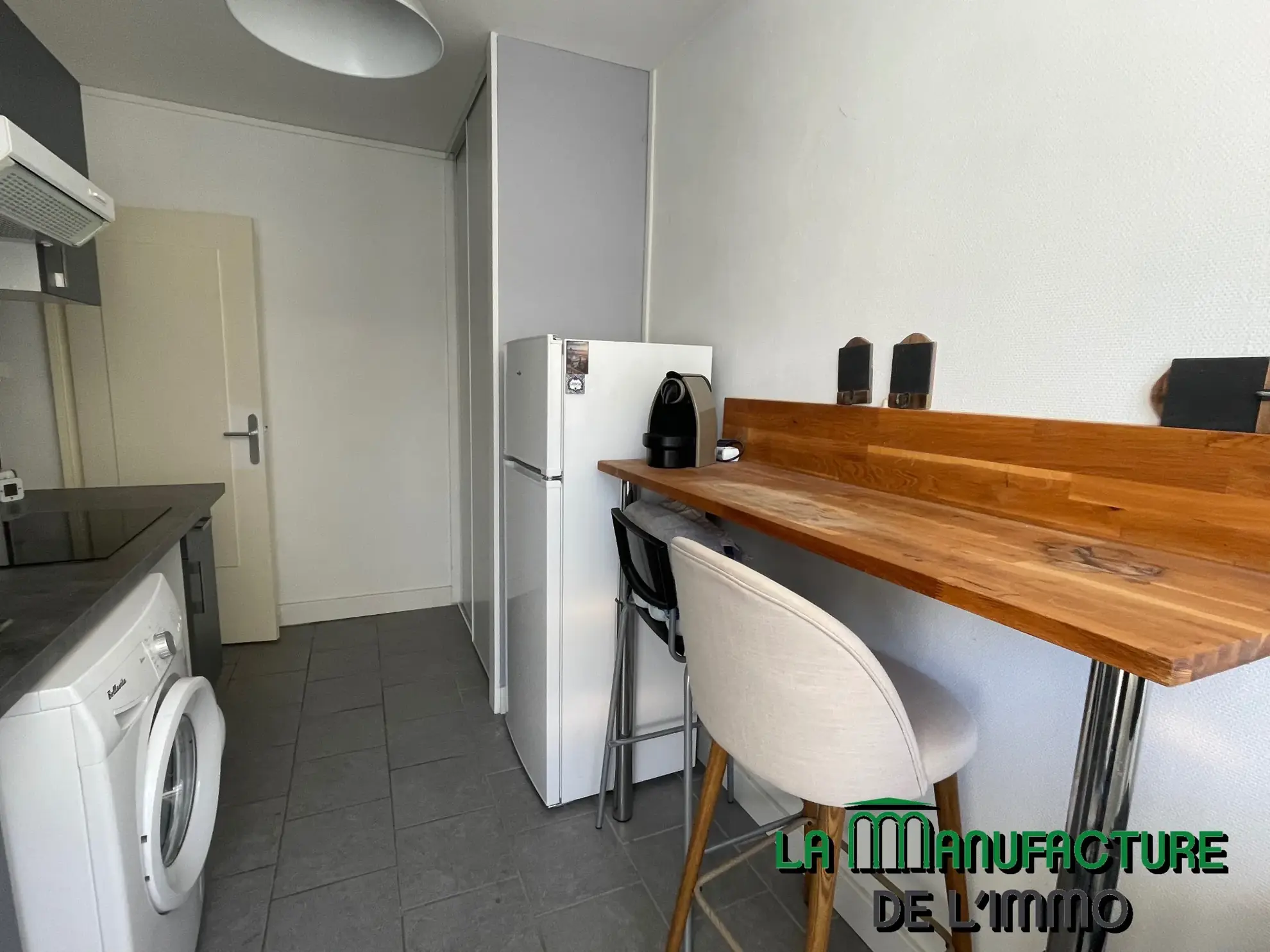 Appartement F3 à Saint-Étienne avec balcon et cave - Opportunité d'investissement 