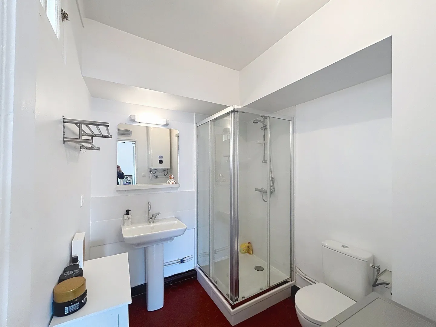 Studio rénové de 33m² à Marseille, idéal investissement locatif 