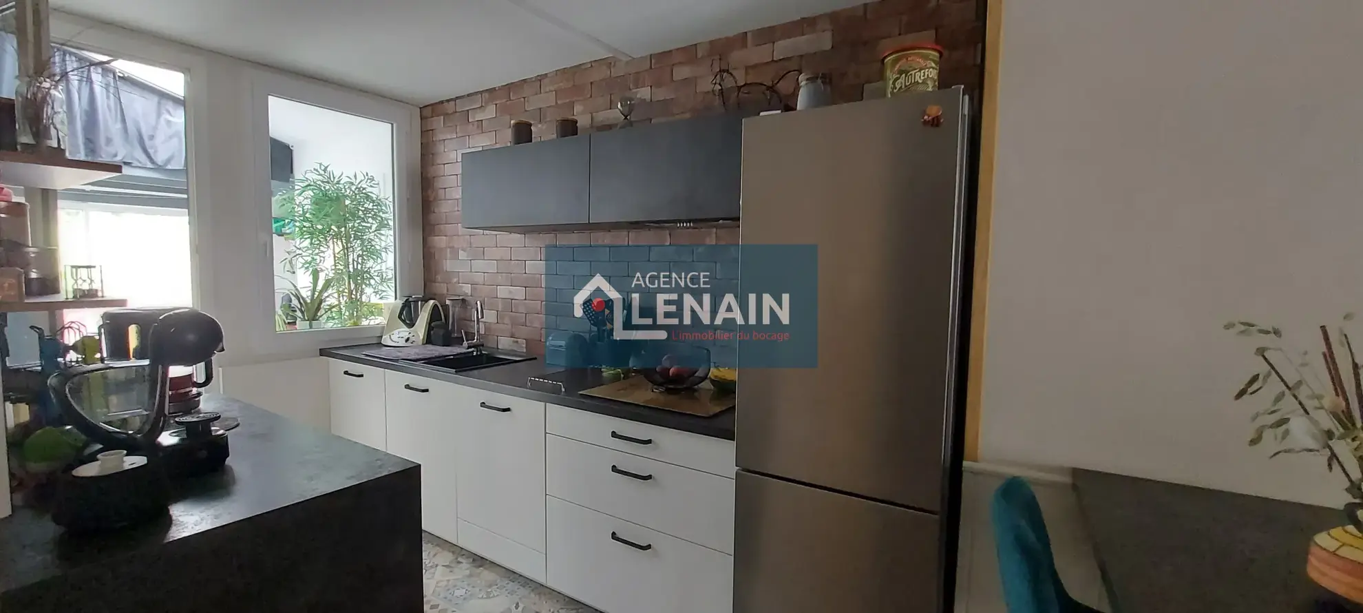 Maison à vendre de 113 m² à Mouchamps avec terrasse et garage 