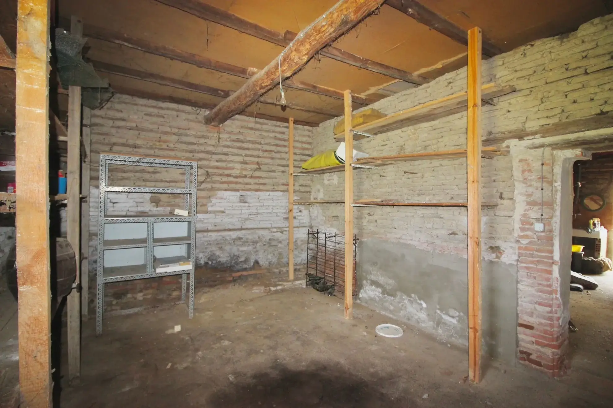 ferme ancienne à Montech avec 3 chambres et grand terrain de 18034m² 