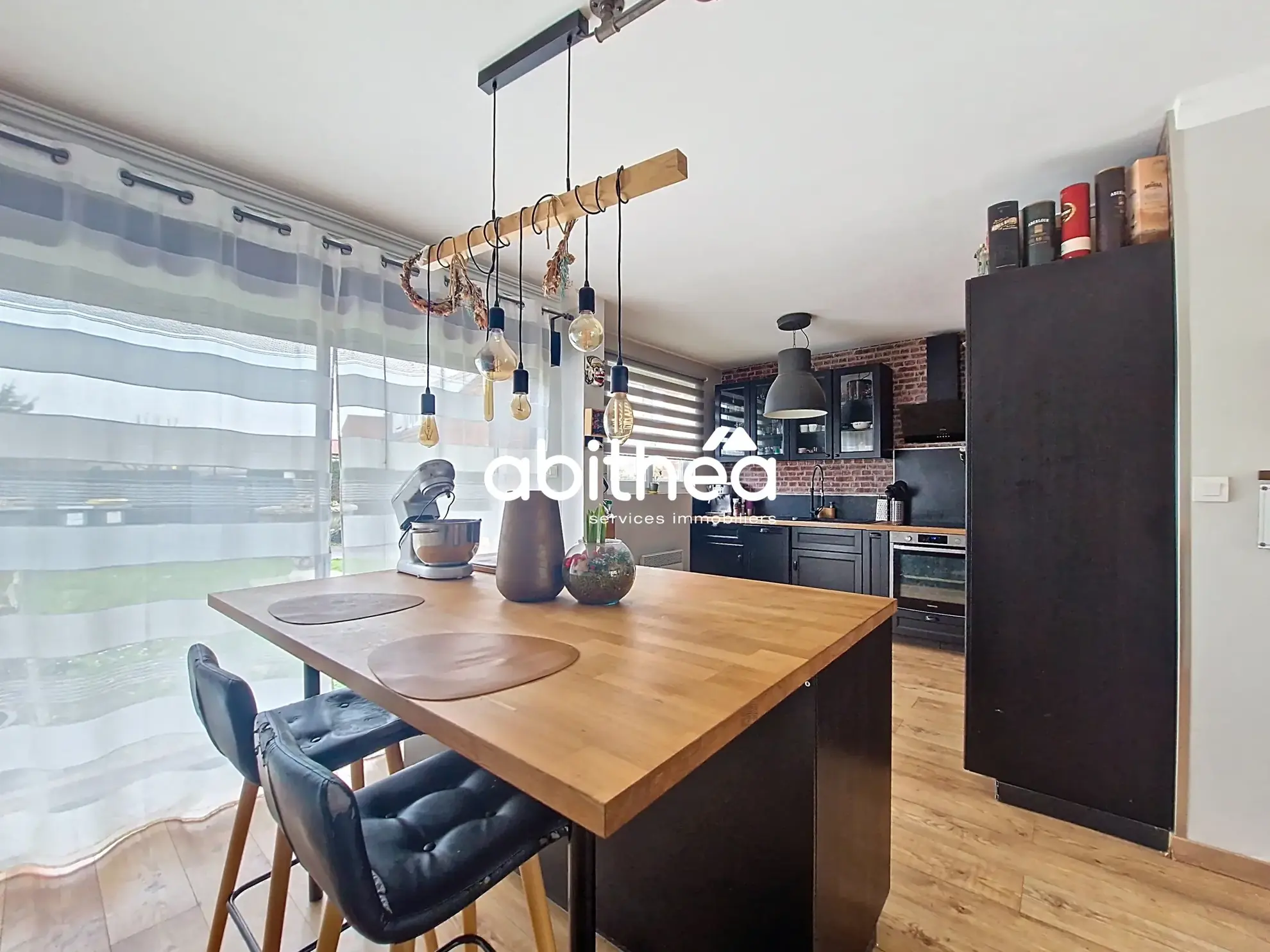 Maison à Bauvin avec jardin, garage, 3 chambres, proximité commodités 