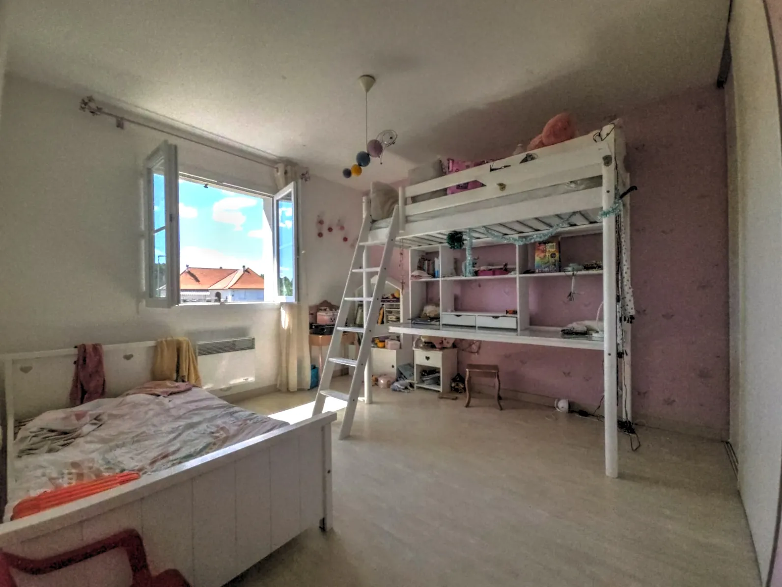 Maison familiale lumineuse de 152 m² à Limoges, quartier Beaune les Mines 