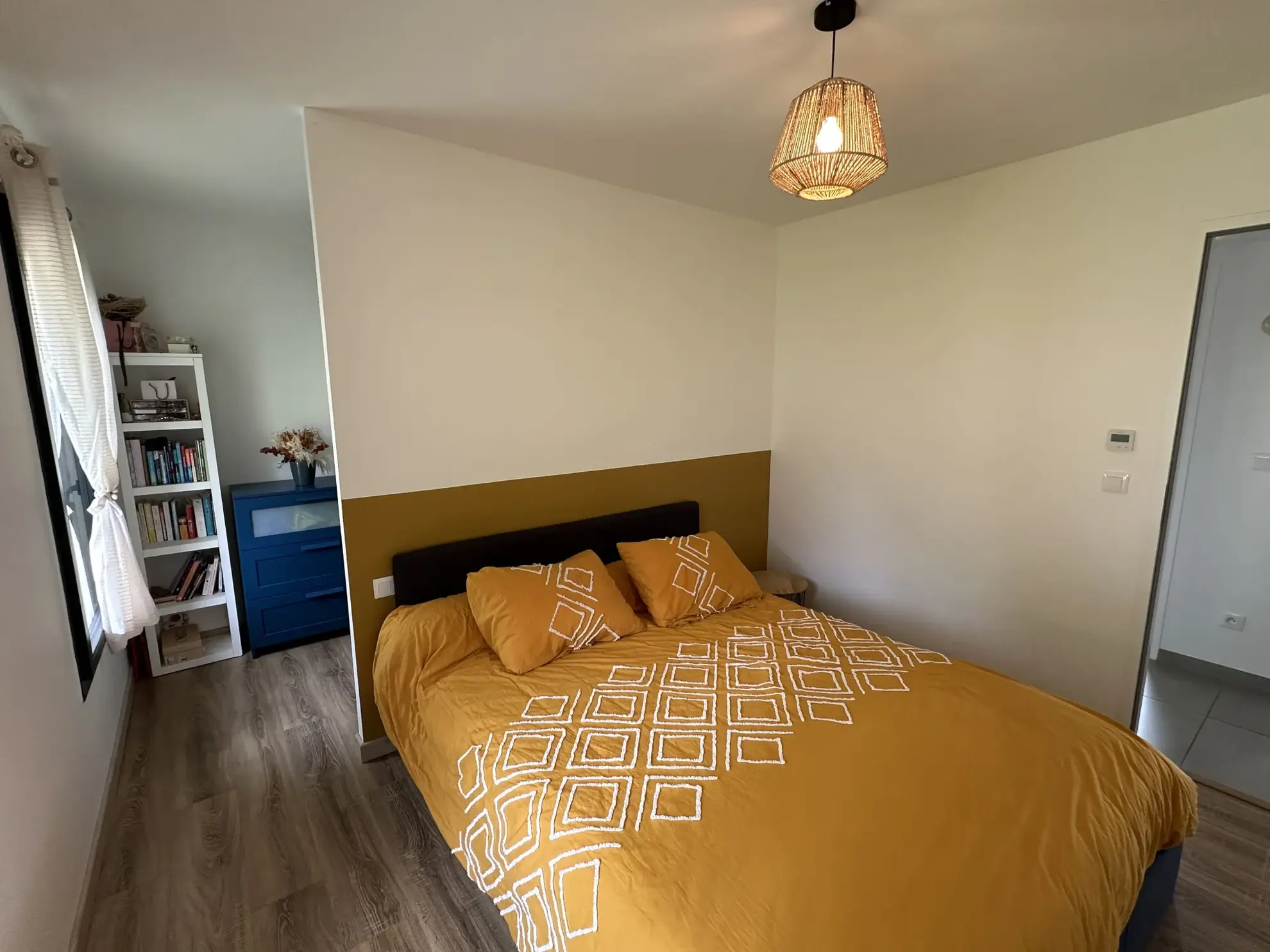 Maison contemporaine de 111 m² à Oloron Sainte Marie avec terrasse et garage 