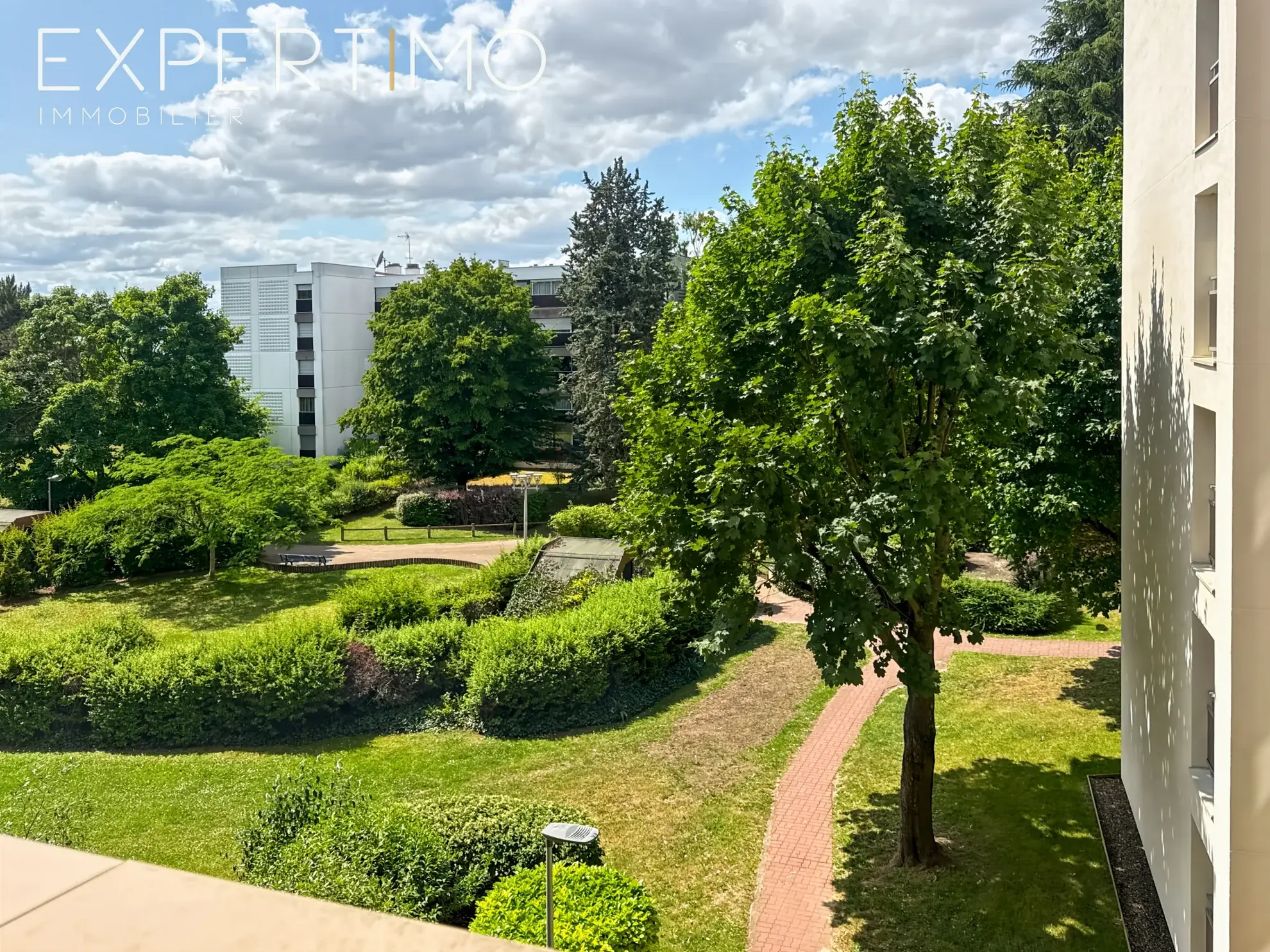 Bel appartement 2 pièces de 53 m² à Saint-Leu-la-Forêt proche gare 