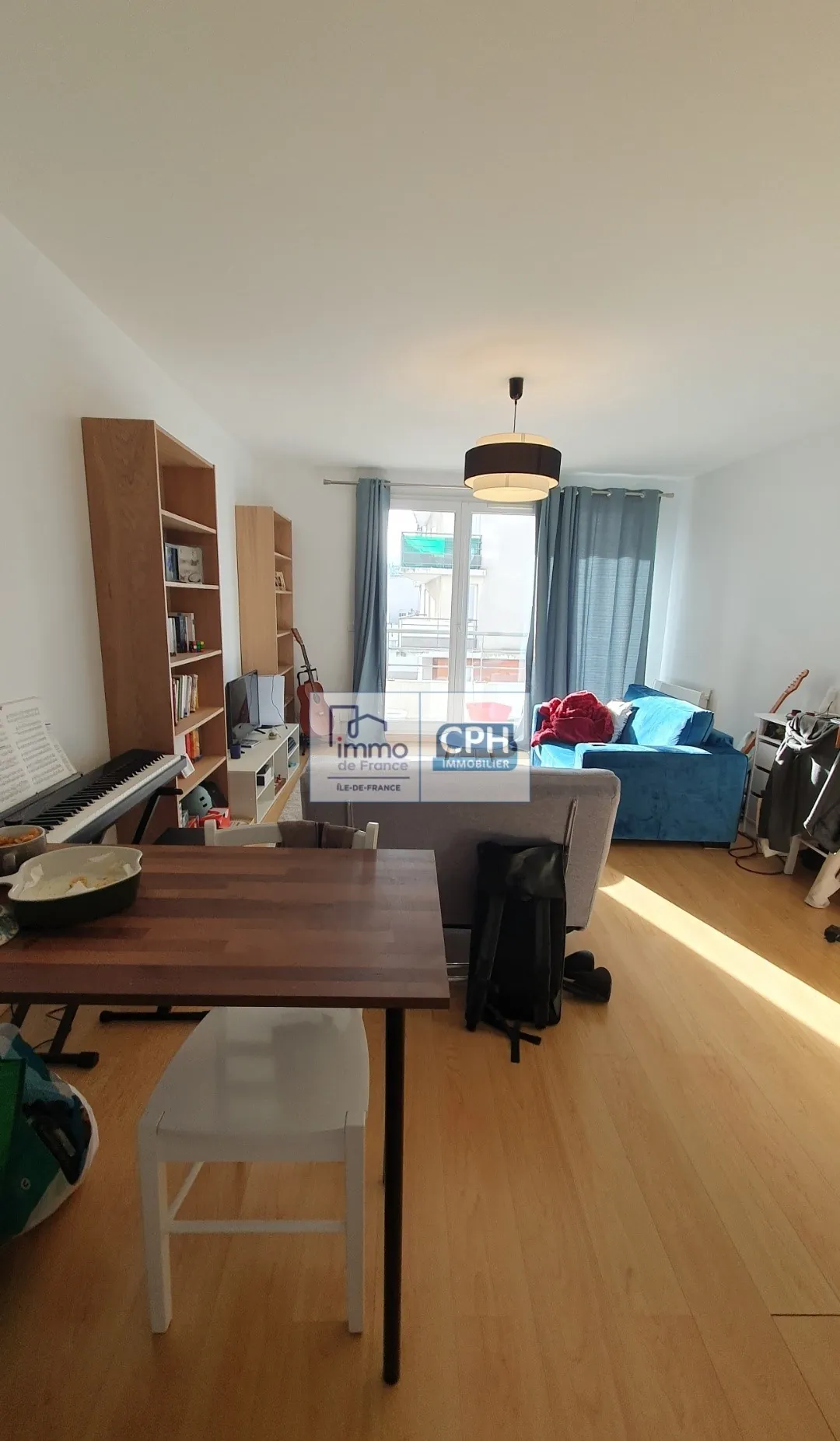 Appartement 2 pièces en excellent état à Villejuif avec balcon et box 