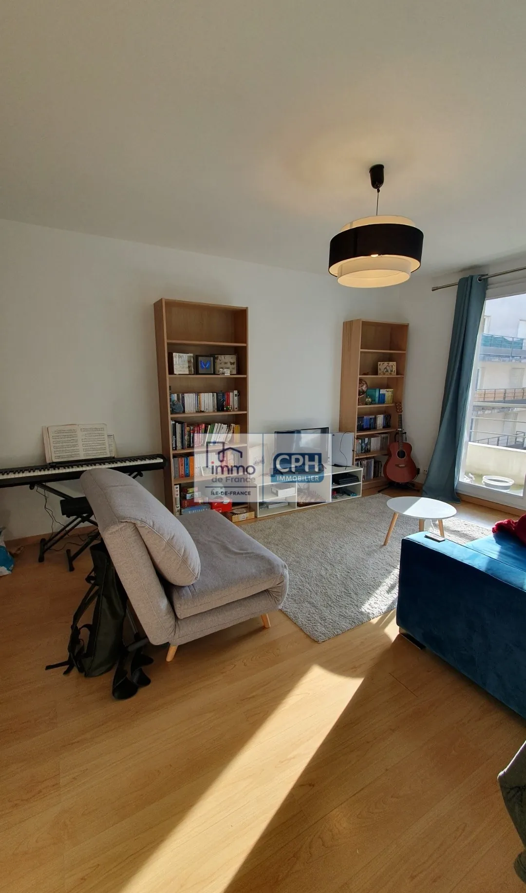 Appartement 2 pièces en excellent état à Villejuif avec balcon et box 