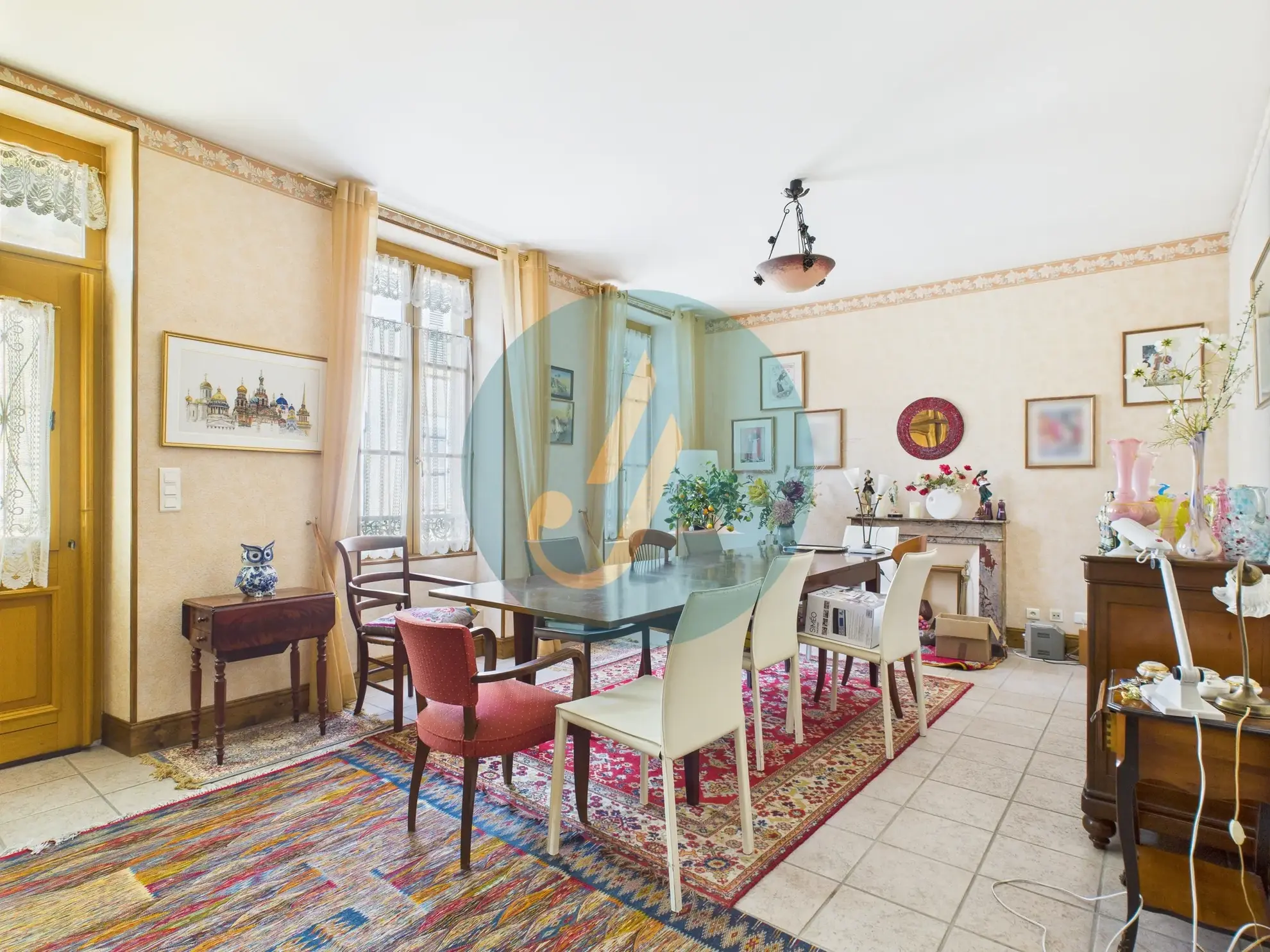 Charmante maison de maître de 168,75 m² avec terrain clos et grandes surfaces à Prémery 