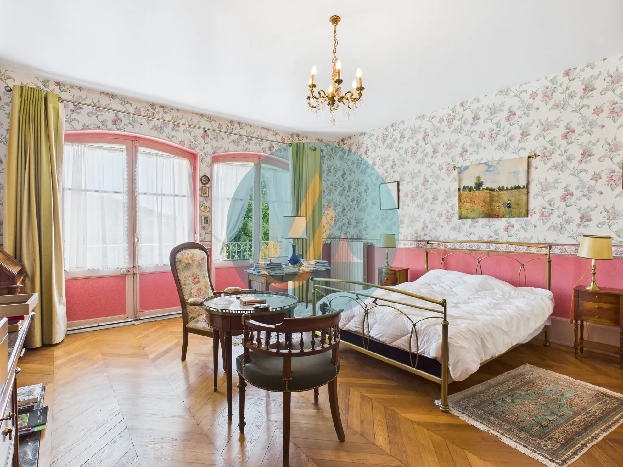 Charmante maison de maître de 168,75 m² avec terrain clos et grandes surfaces à Prémery 