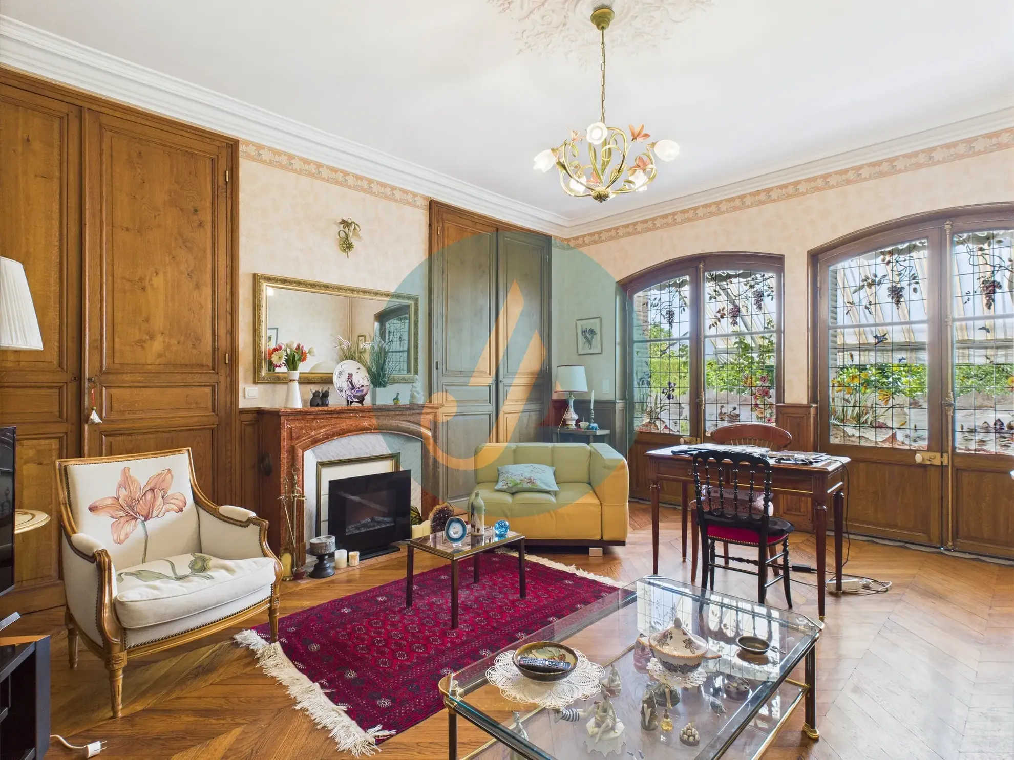 Charmante maison de maître de 168,75 m² avec terrain clos et grandes surfaces à Prémery 