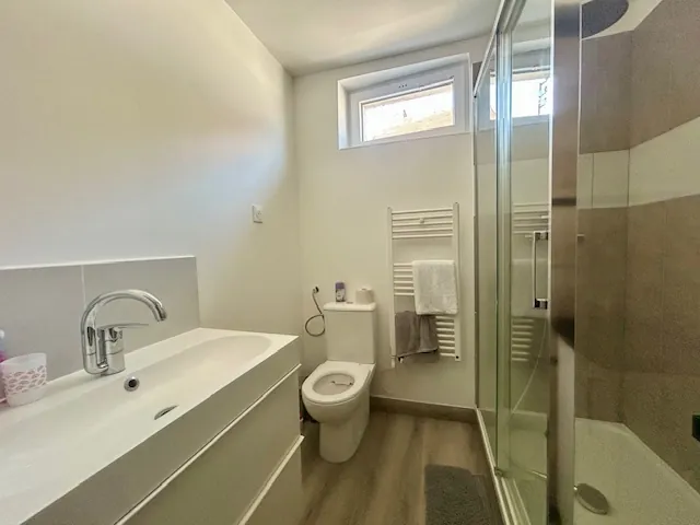 Maison ancienne rénovée de 119 m² à Marcoussis avec cour et potentiel élevé 