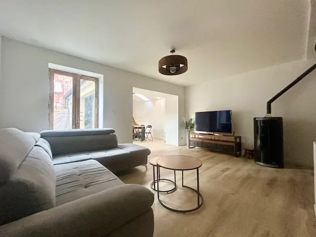 Maison ancienne rénovée de 119 m² à Marcoussis avec cour et potentiel élevé 