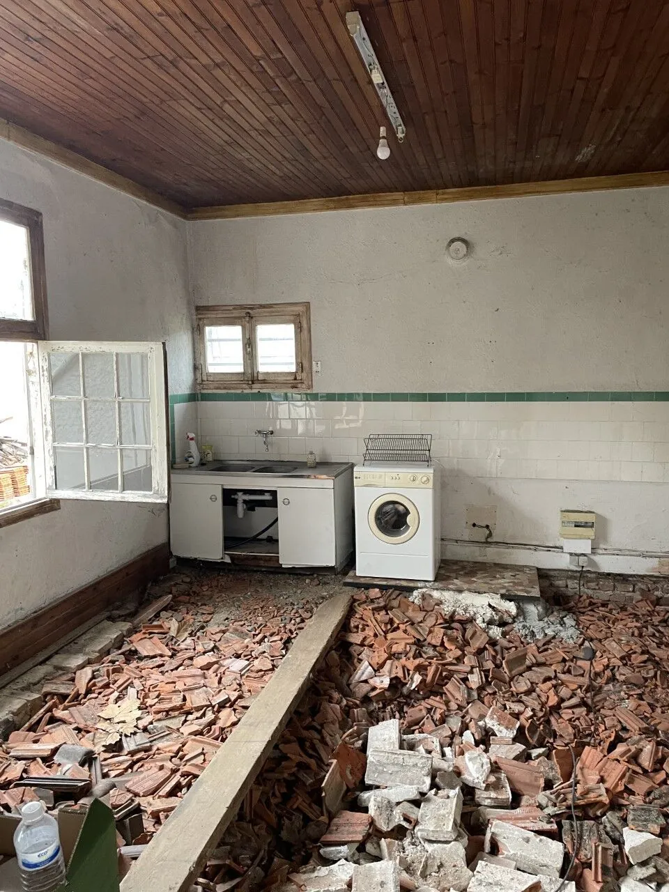 Maison à rénover à Bellerive-sur-Allier - 115 m² avec potentiel de 50 m² en plus 