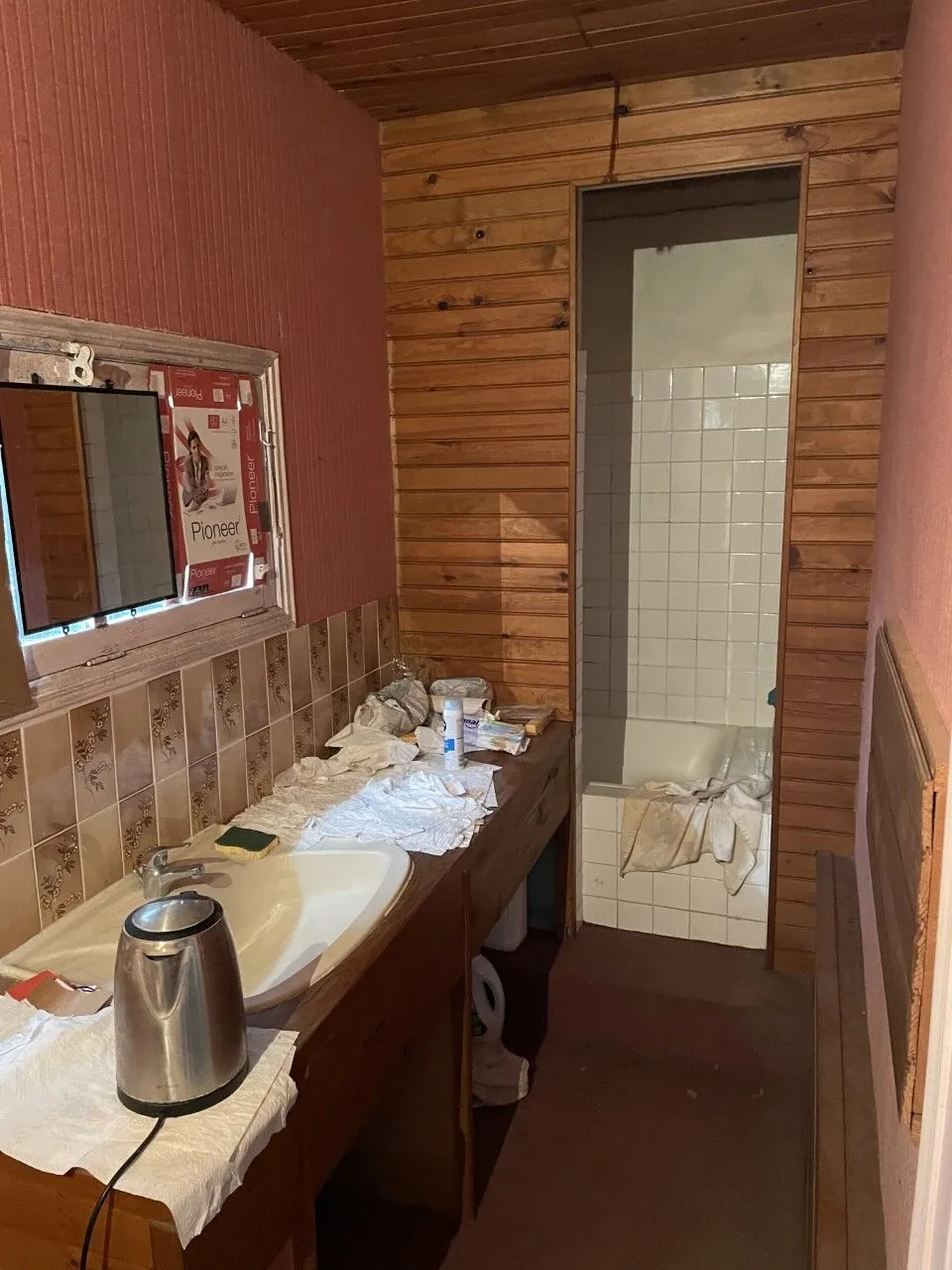 Maison à rénover à Bellerive-sur-Allier - 115 m² avec potentiel de 50 m² en plus 