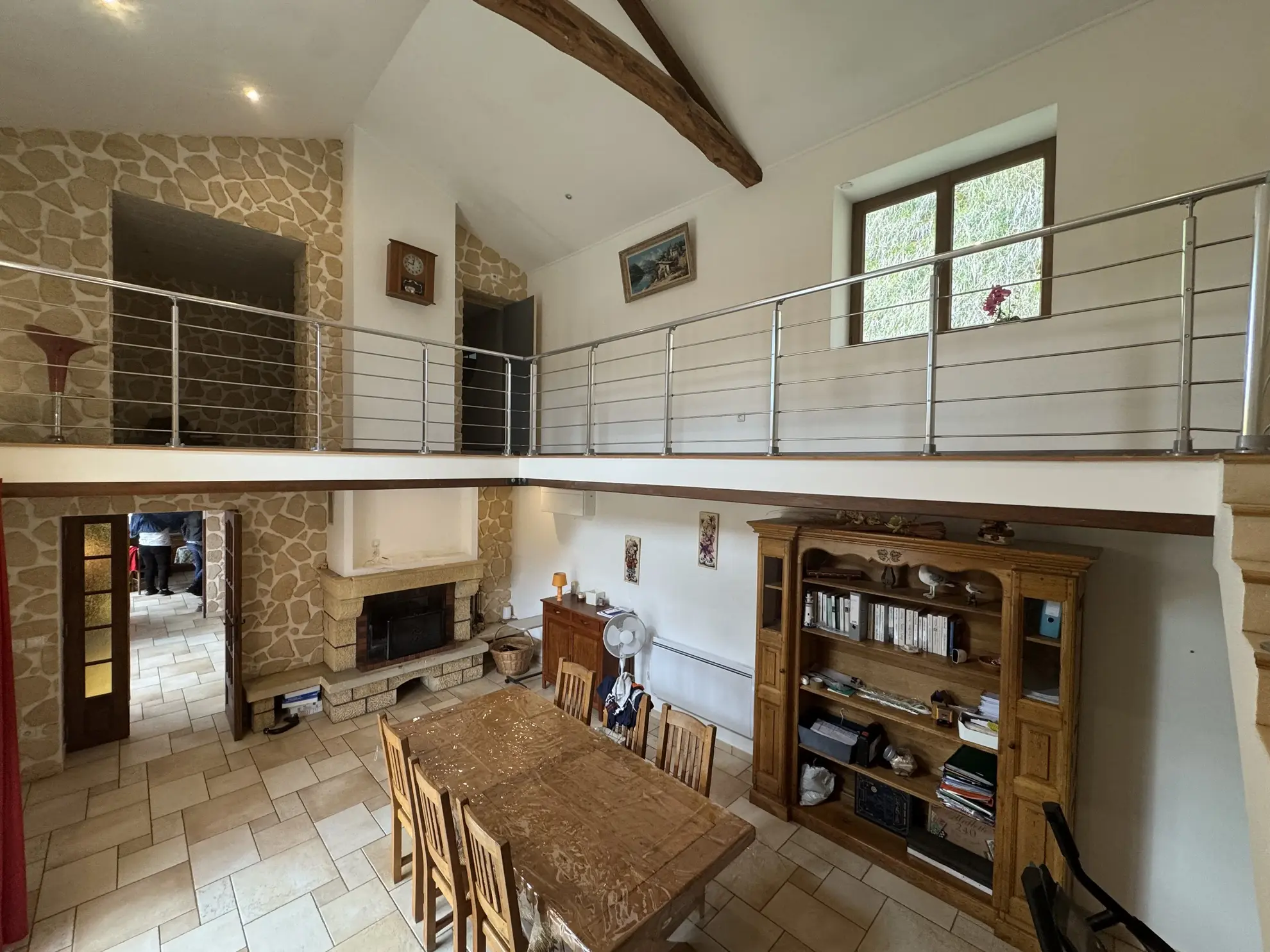 Belle maison de campagne à Chandon avec garage et terrasse couverte 