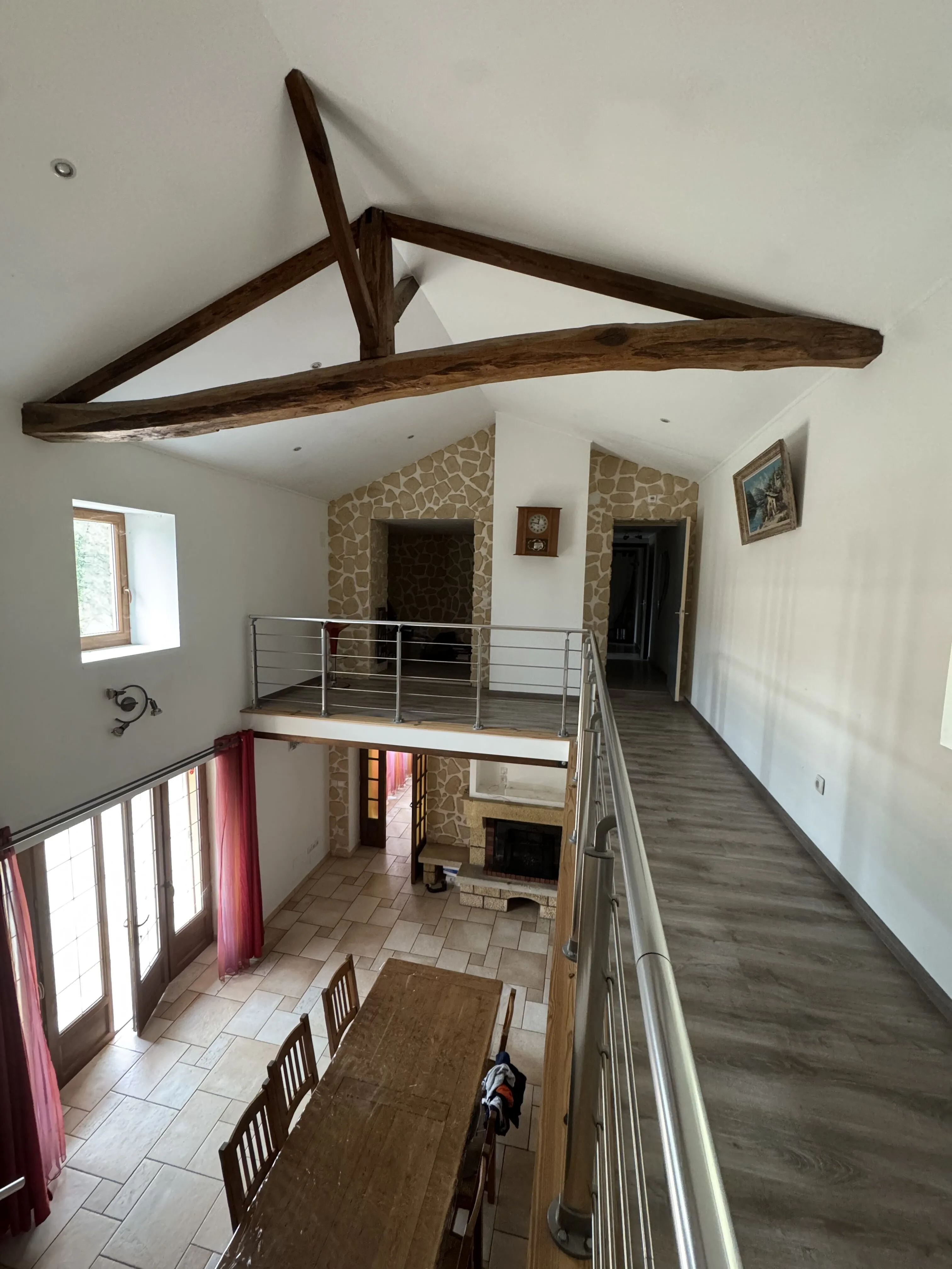 Maison de campagne à Chandon - 165 m² avec garage et terrasse 