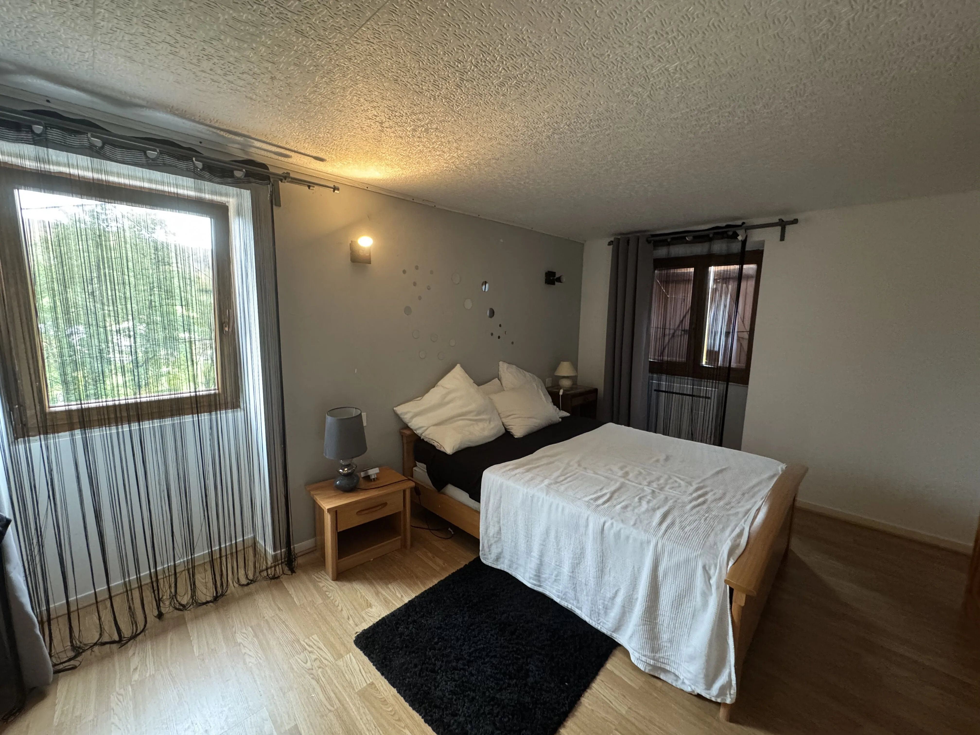 Maison de campagne à Chandon - 165 m² avec garage et terrasse 