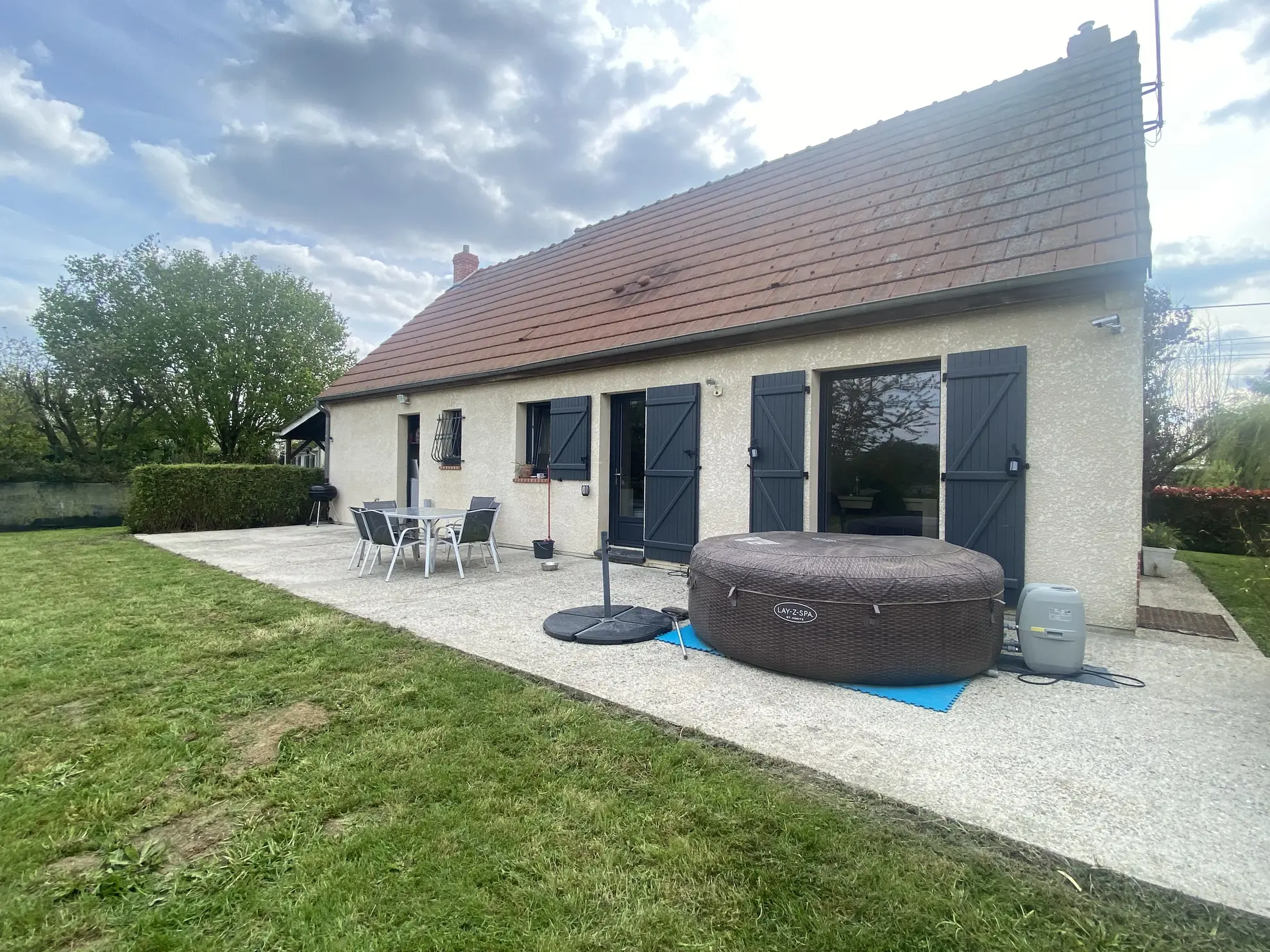 Maison individuelle à Amy (90 m²) avec jardin, garage et terrasses 