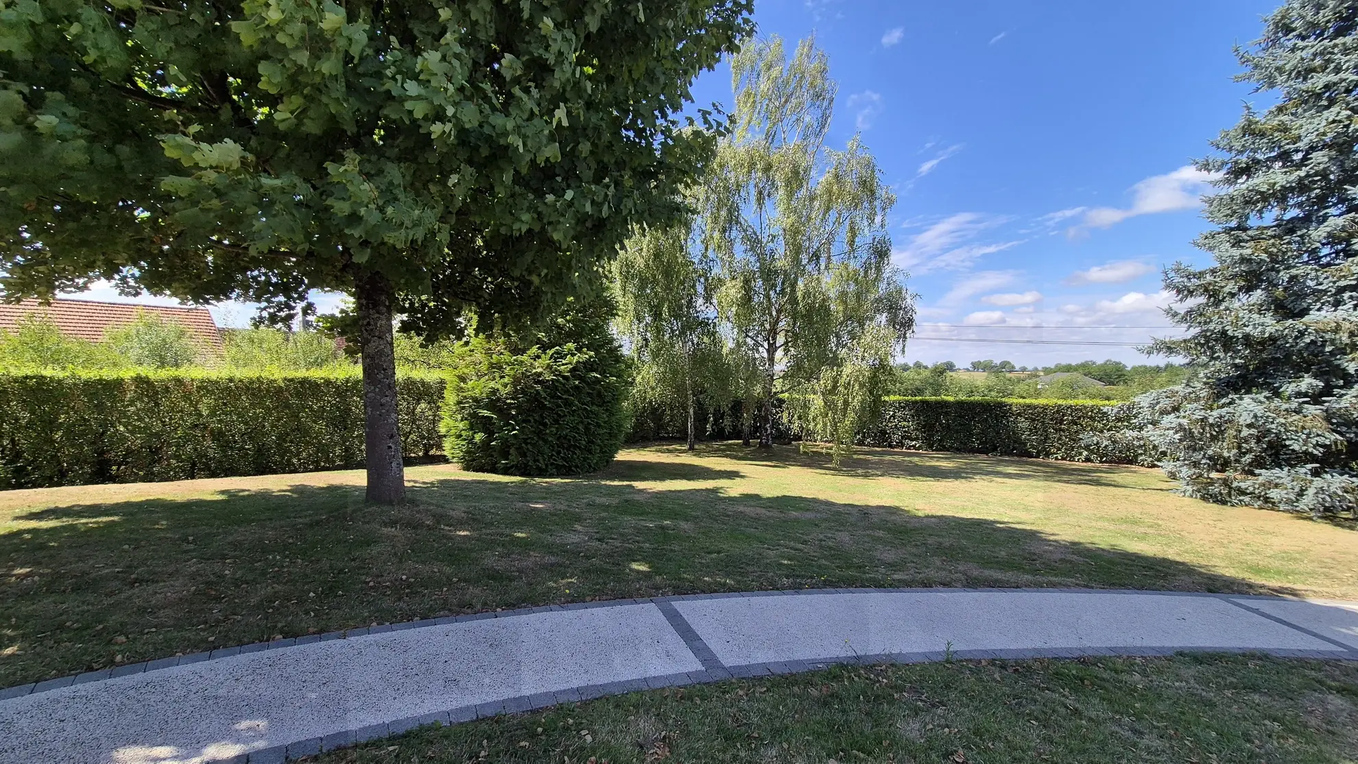 Belle maison avec piscine à vendre à La Motte Saint-Jean près de Digoin 