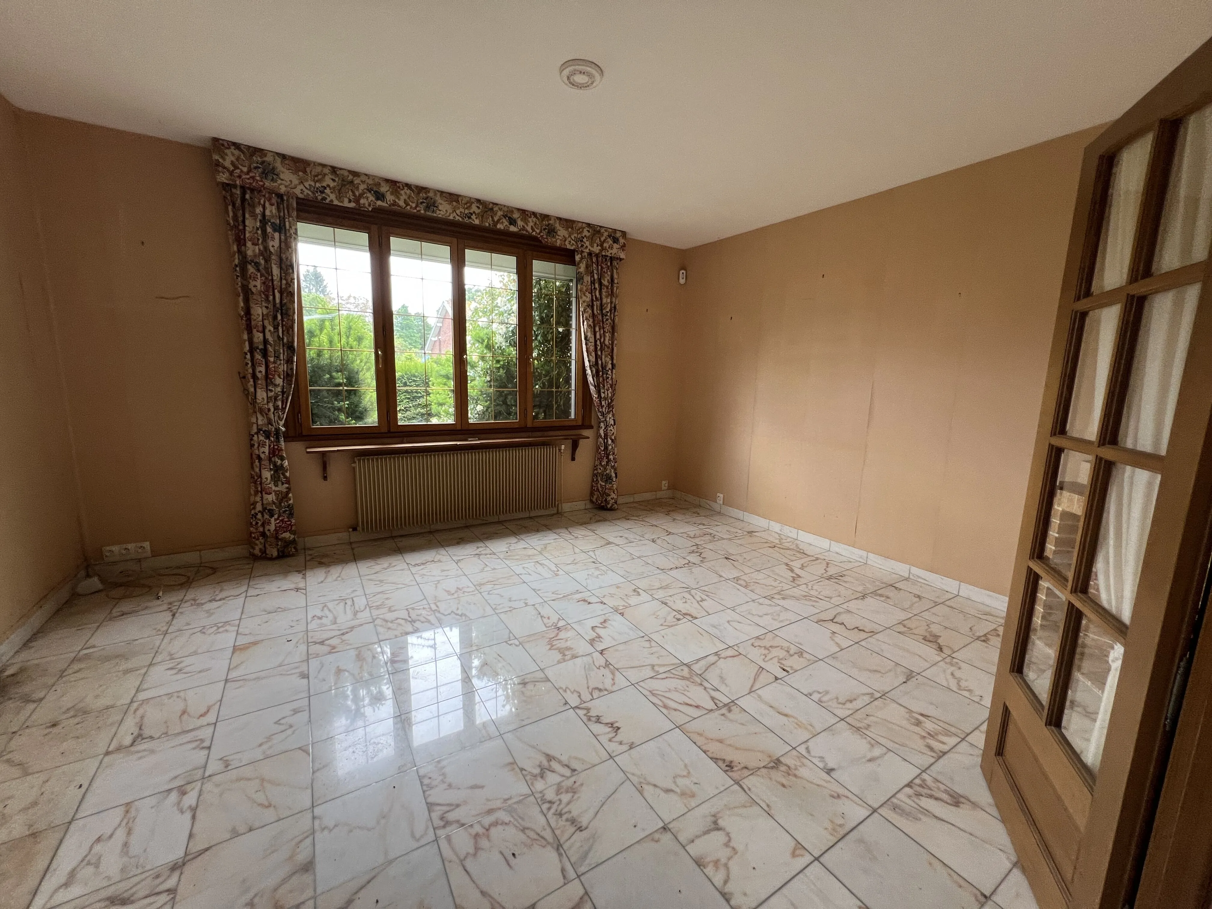 A vendre maison en briques à Moreuil proche d'Essertaux avec jardin et dépendance 