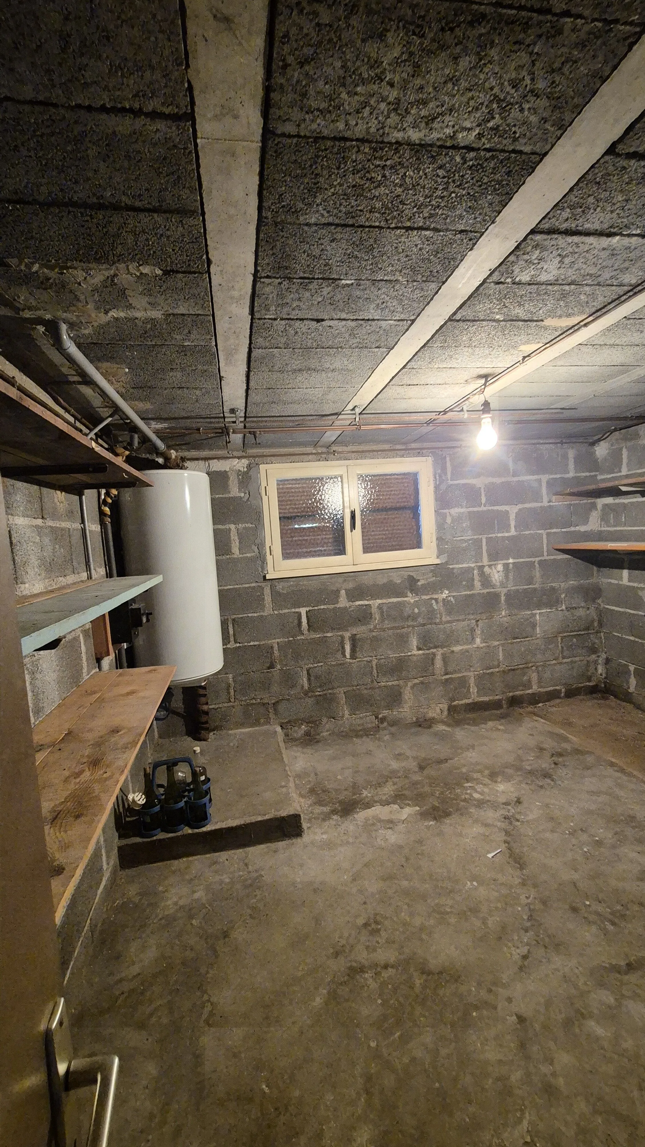 Maison à vendre à Gueugnon avec sous-sol, terrasse et 3 chambres - Excellente opportunité 