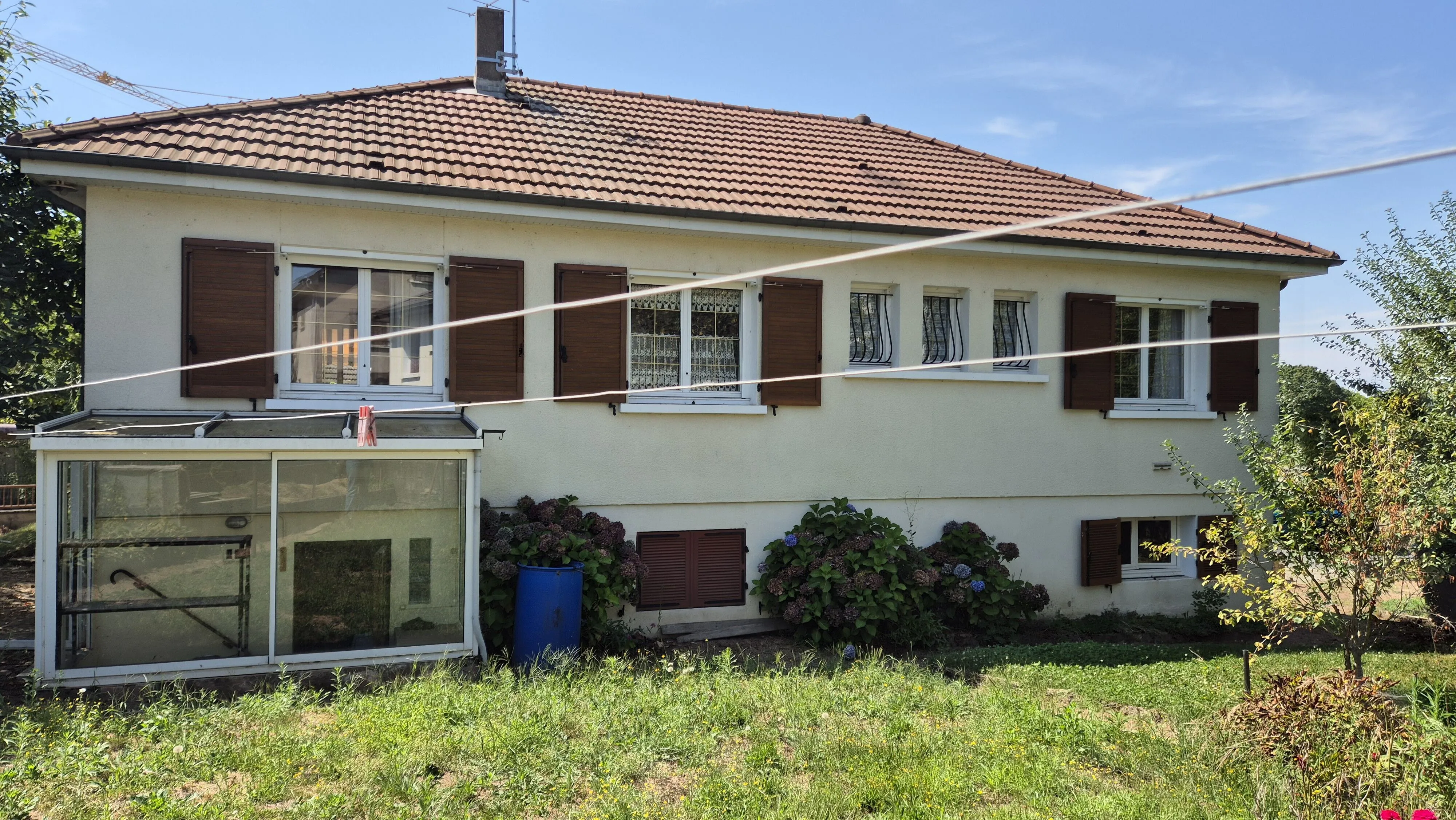 Maison à vendre à Gueugnon - 82 m², terrain 630 m², 3 chambres, terrasse 