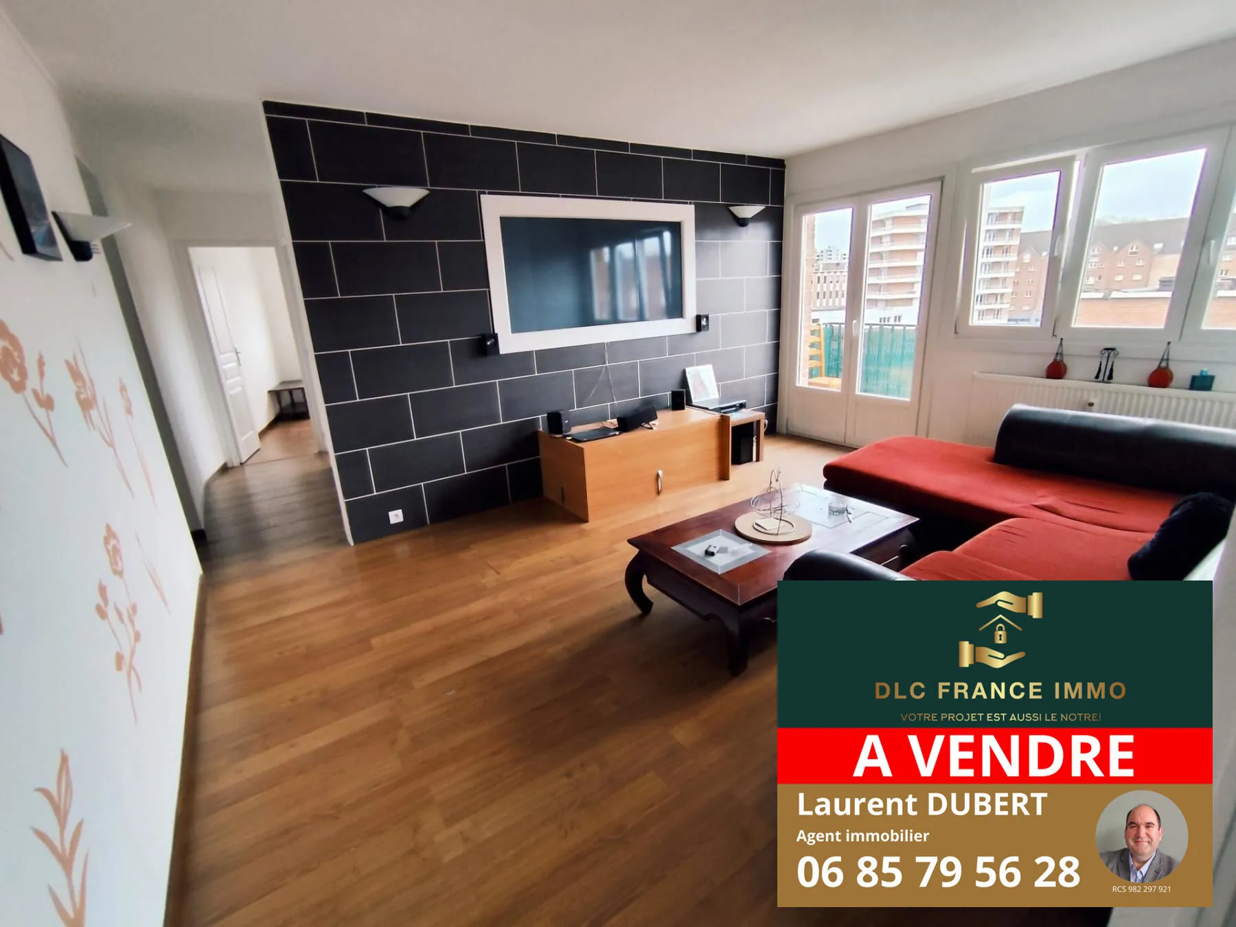 Bel appartement au dernier étage avec cave à Maubeuge, secteur central 
