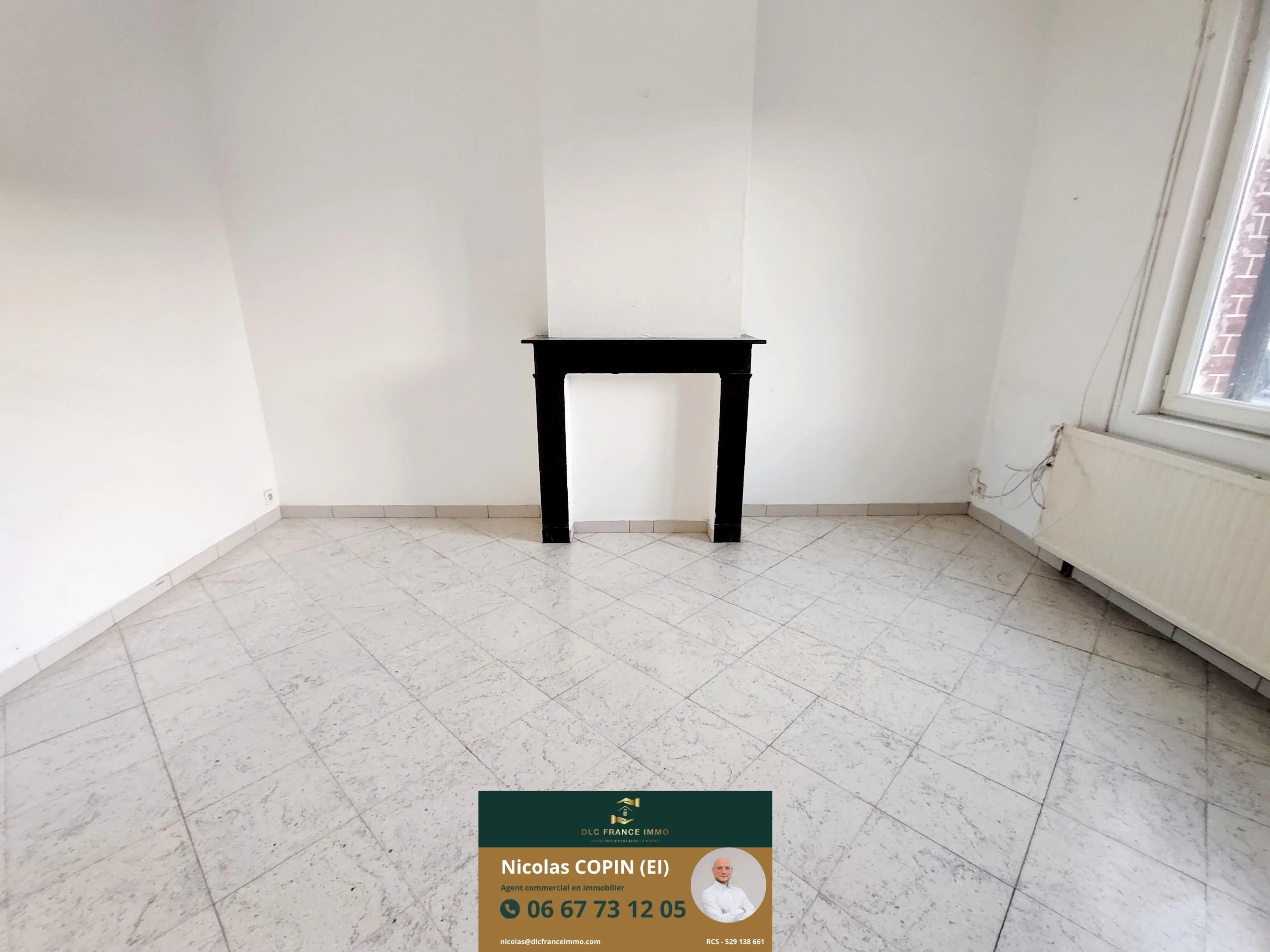 Maison mitoyenne à Valenciennes proche hospitalier - 2 chambres et espace extérieur 