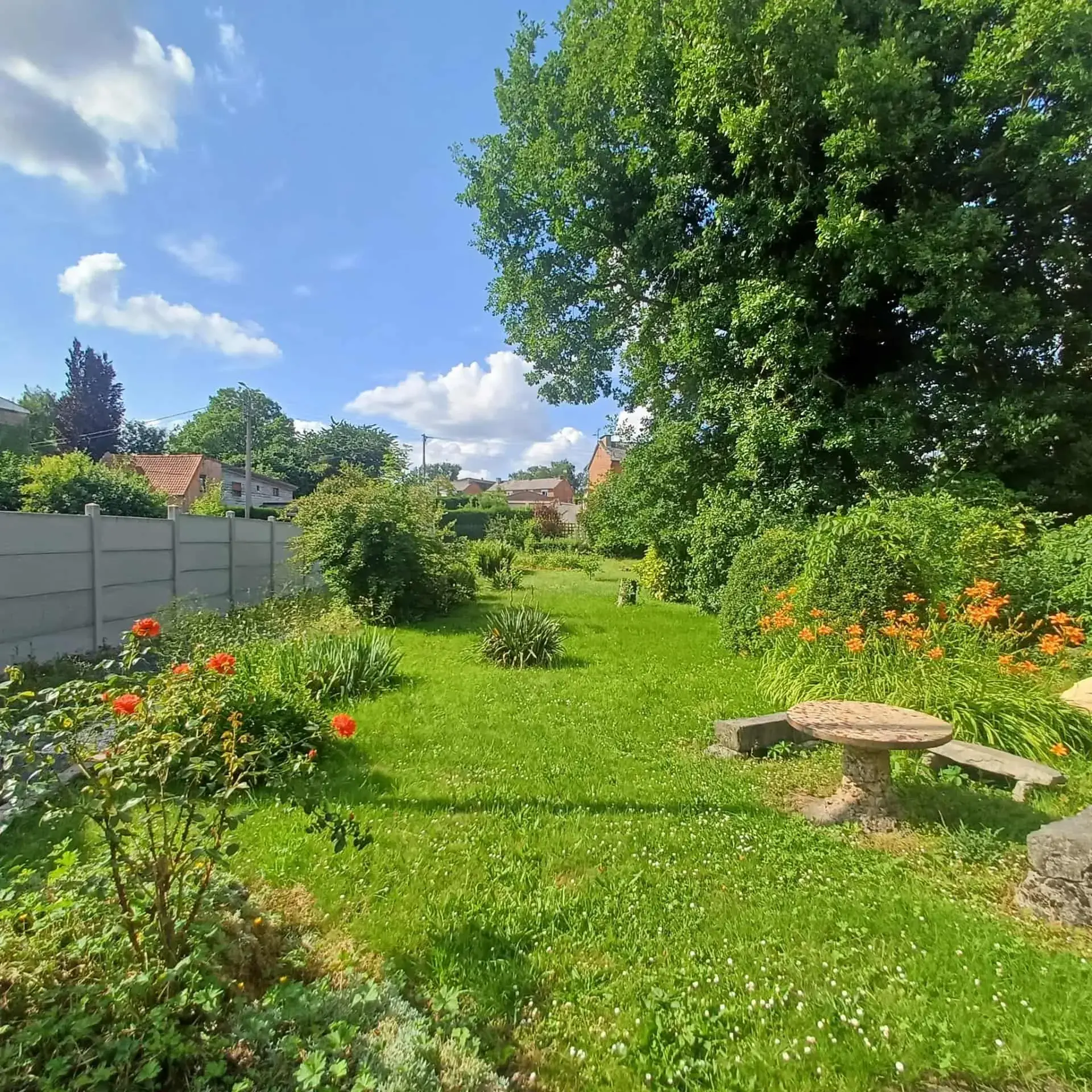 Maison individuelle à rénover à Landrecies avec grand terrain 