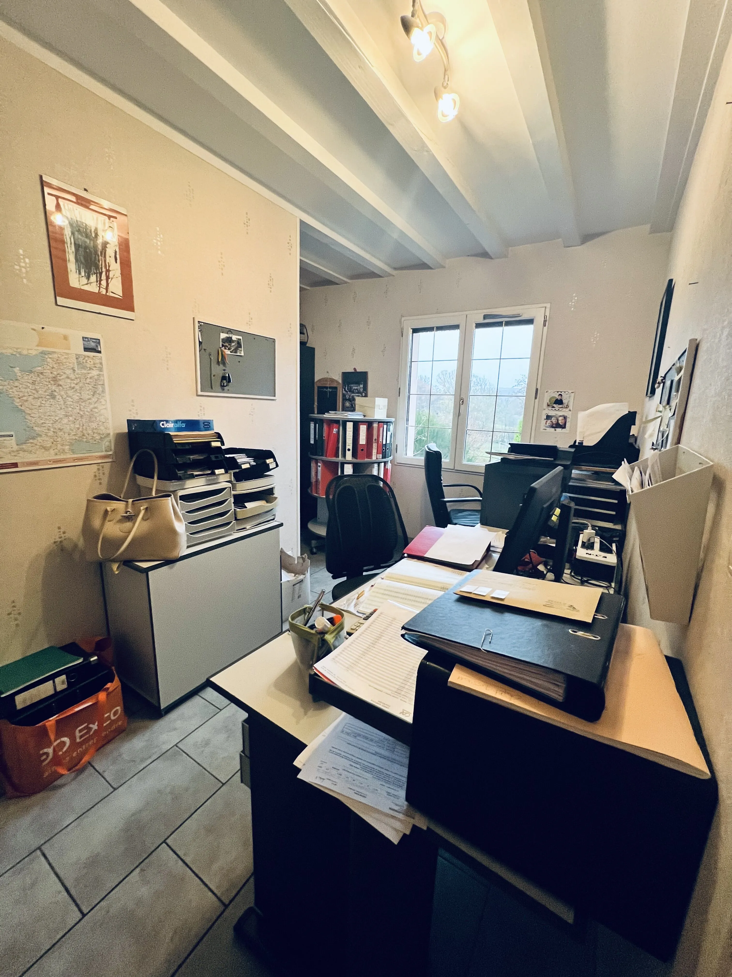 Maison de campagne avec piscine et grand terrain à Saint-Agnan 