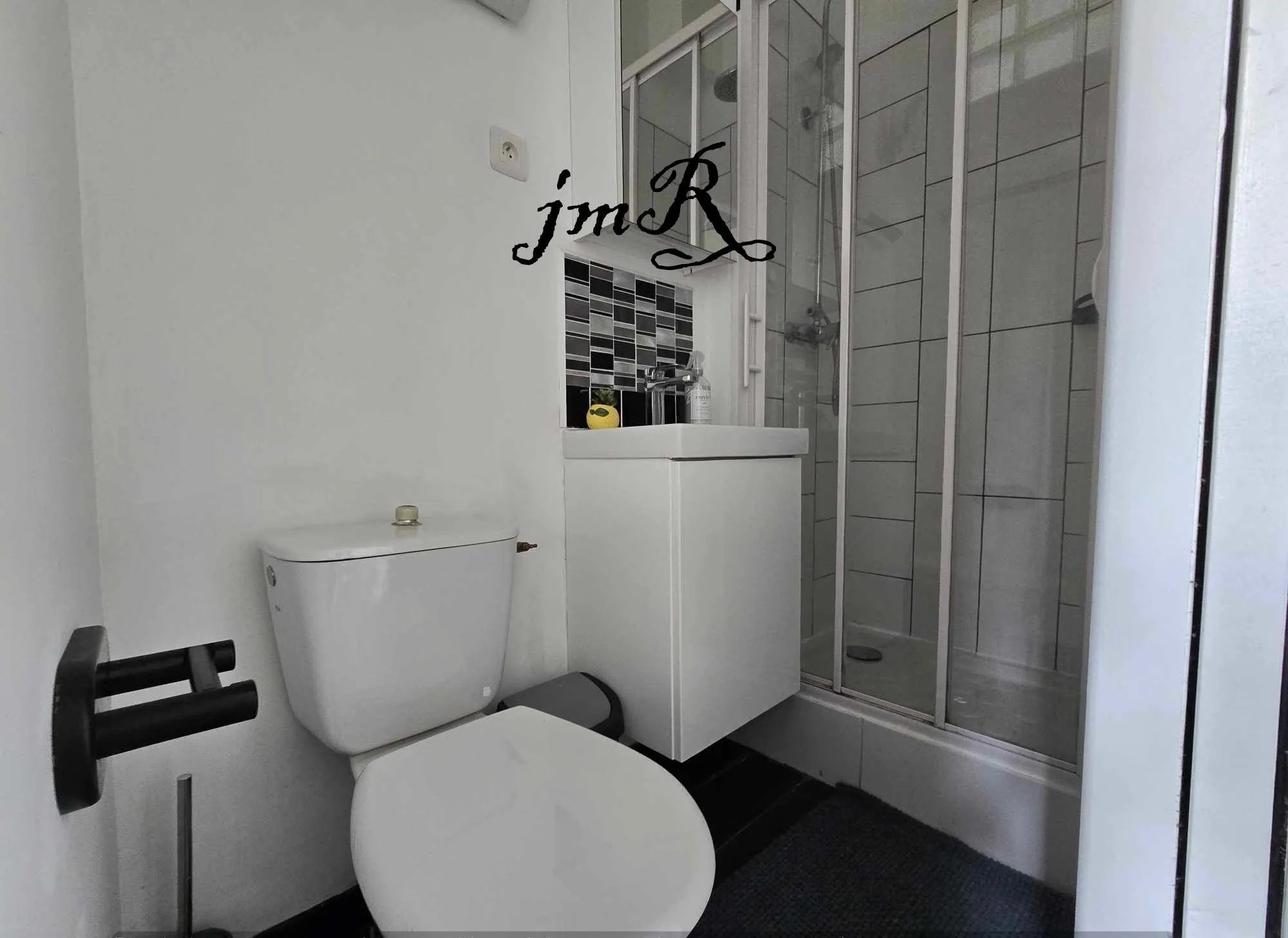 Appartement F2 à Valenciennes avec cave et cuisine équipée, 30 m² 