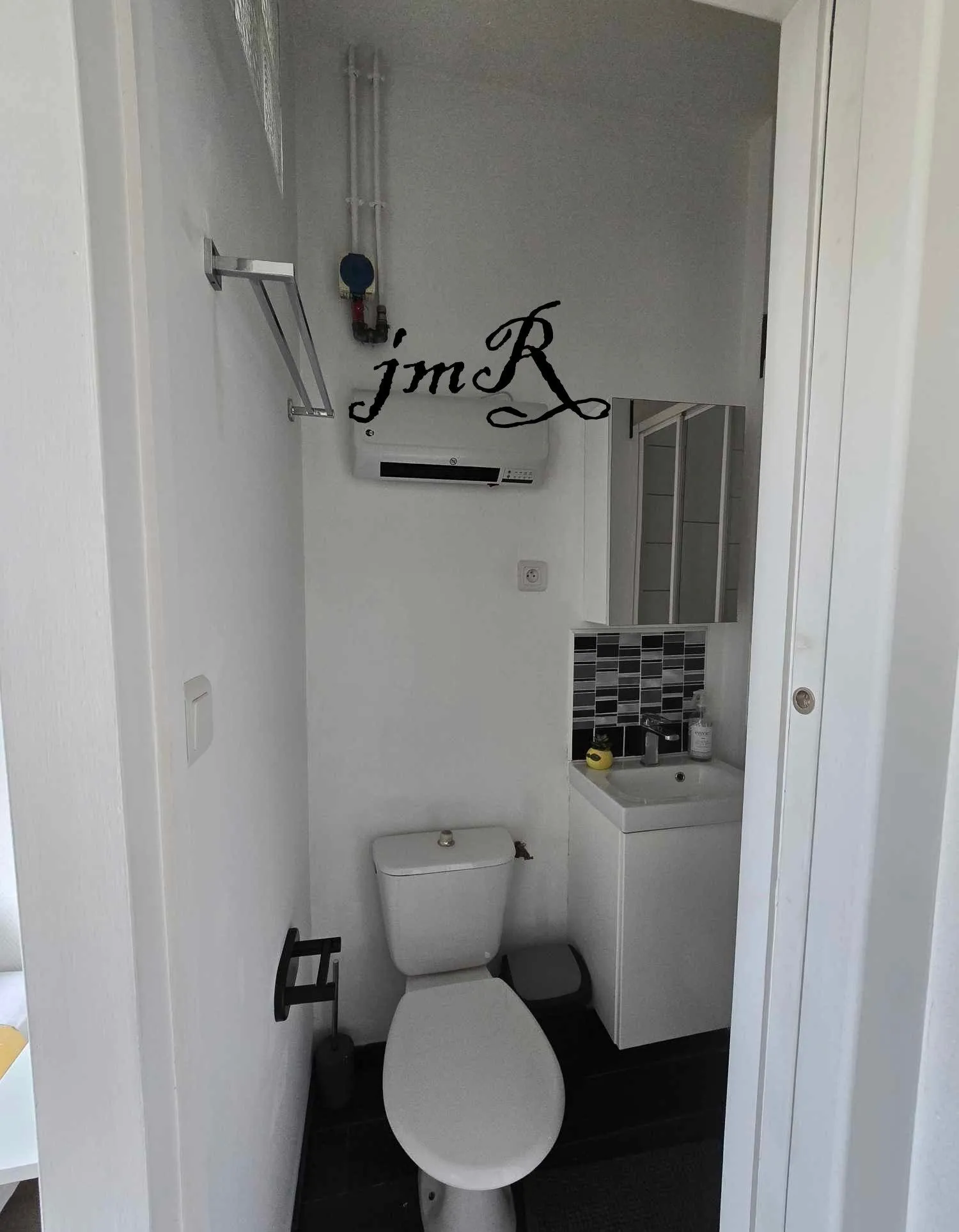 Appartement F2 à Valenciennes avec cuisine et cellier, chauffage électrique, 30 m² 