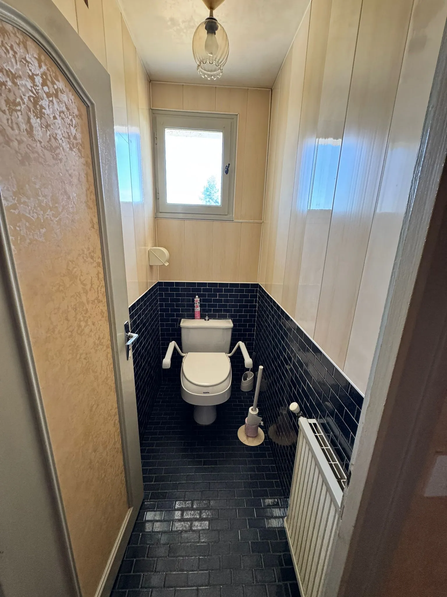 À vendre maison familiale avec véranda et sous-sol à Saint-Yan (71600) 