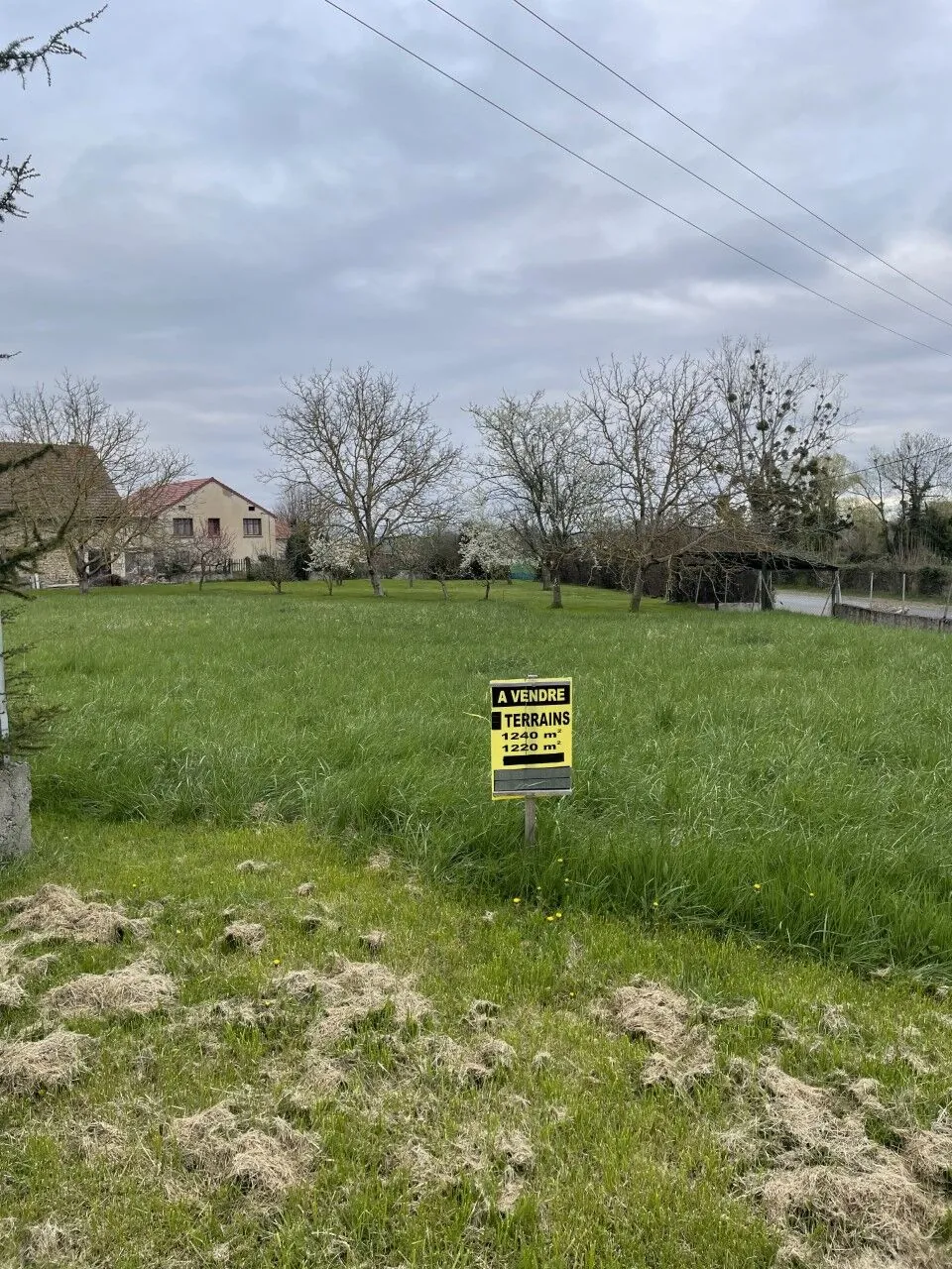 Terrains constructibles à Biozat - Centre-ville, proximité Vichy et Riom 