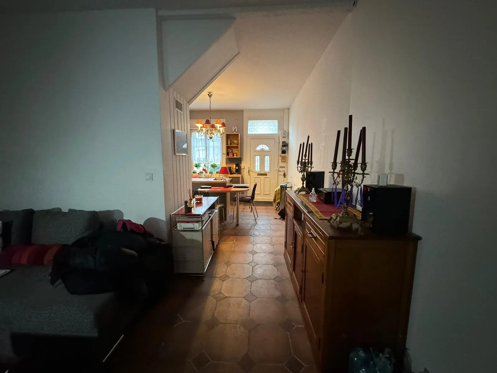 Maison de ville à vendre à Moreuil au centre-ville avec jardin et dépendance 