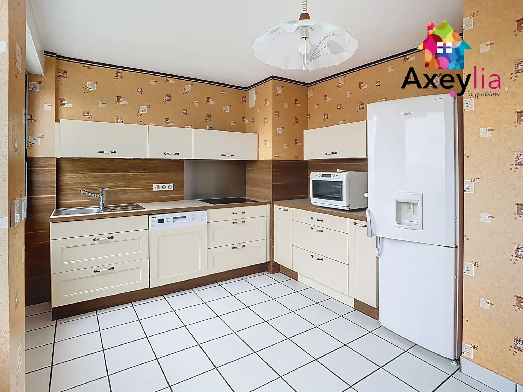 Appartement T4 à Roanne Hyper Centre avec Cave et Parking Privé