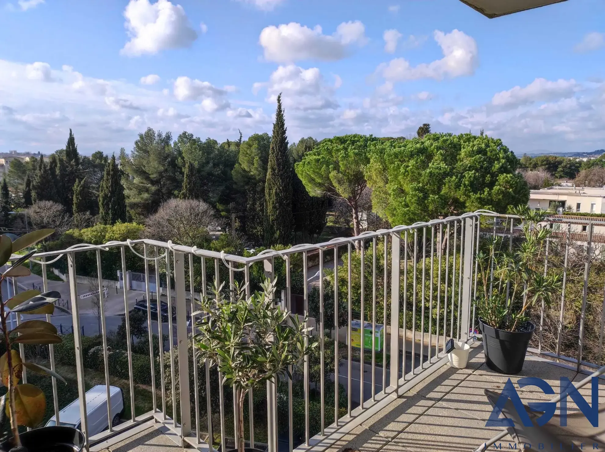 Appartement 2 pièces avec terrasse et garage à vendre à Montpellier Port Marianne