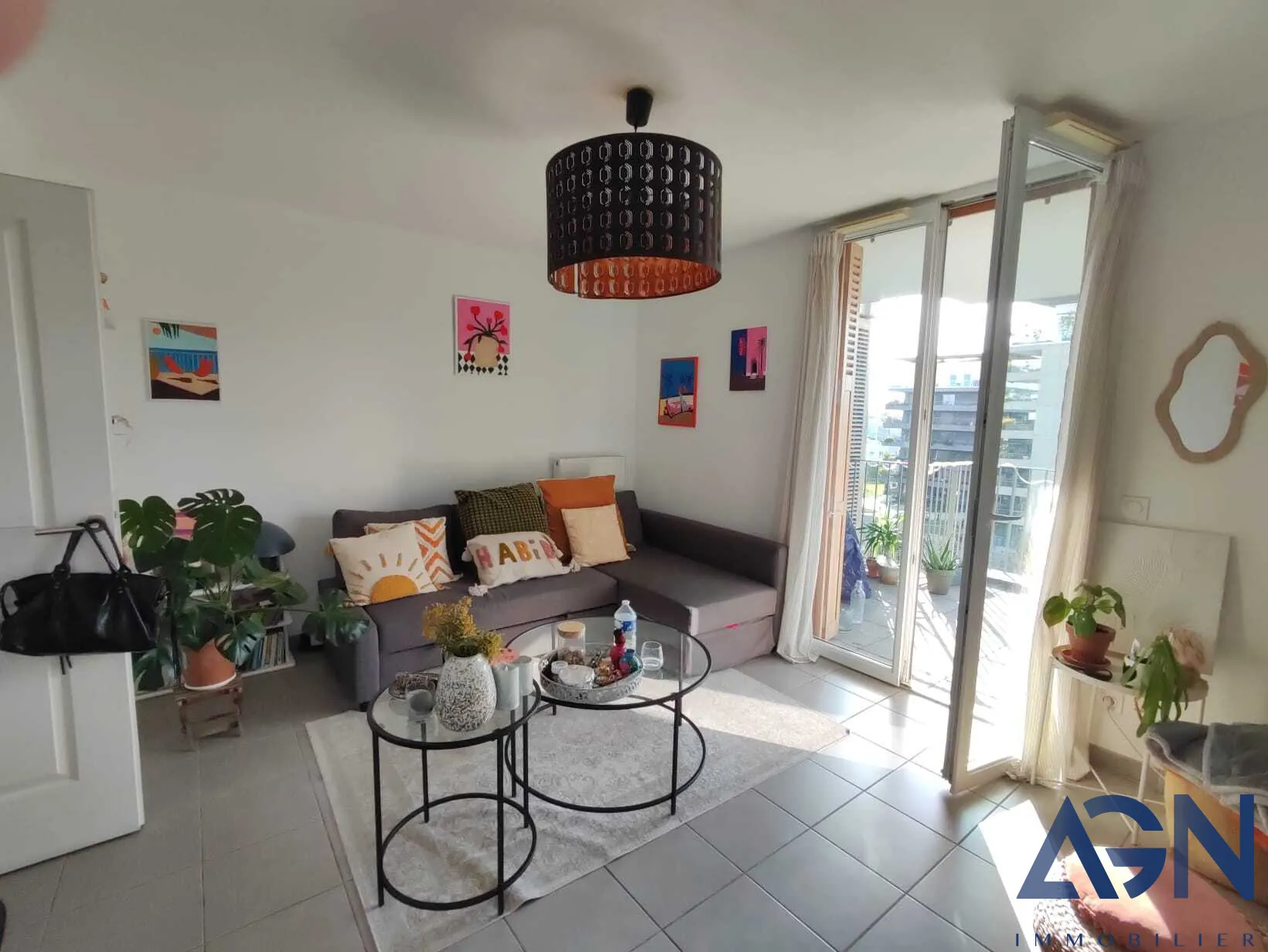 Appartement 2 pièces avec terrasse et garage à vendre à Montpellier Port Marianne 