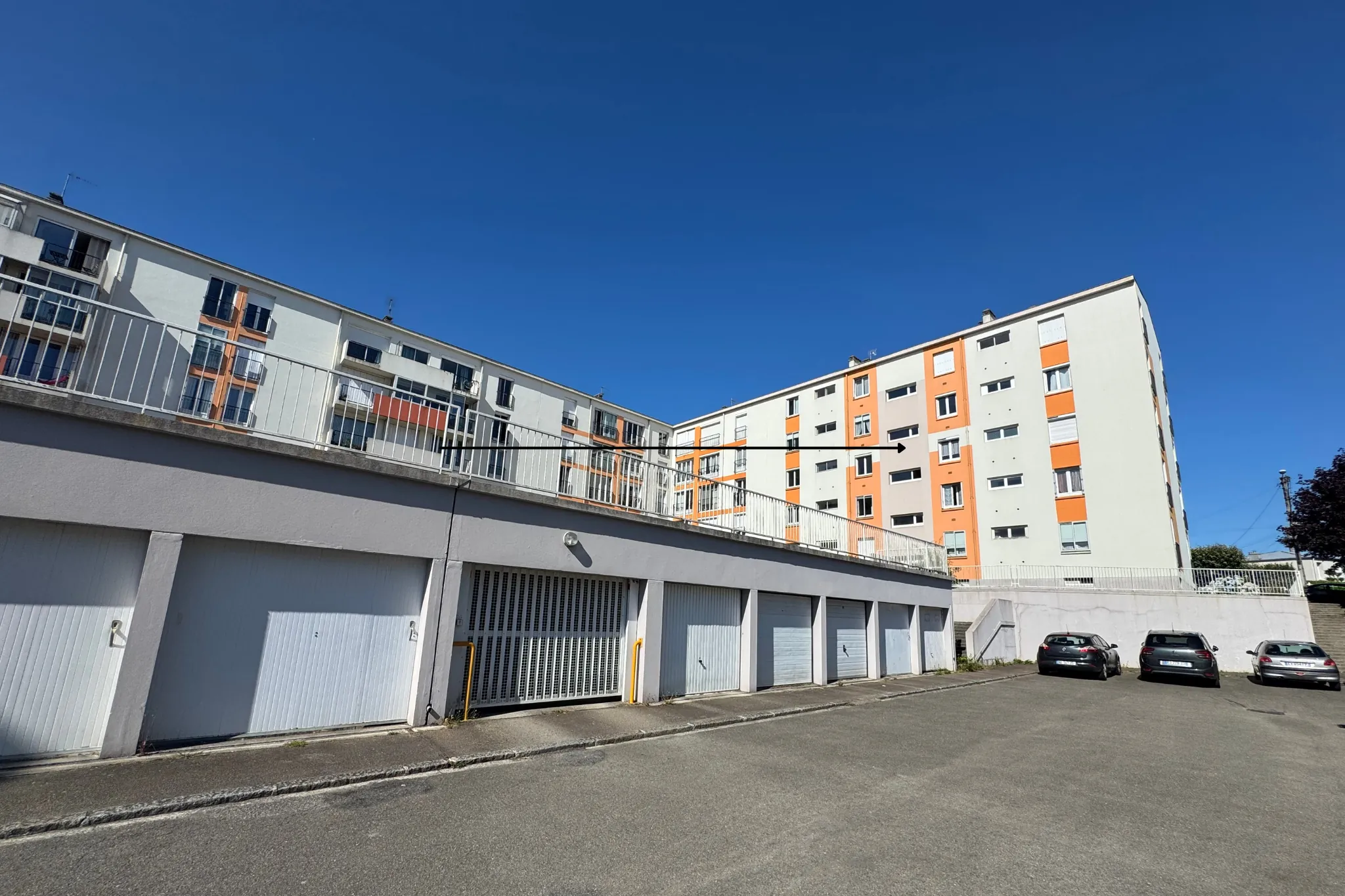 Bel appartement rénové de type 4 à Brest Guelmeur avec vue sur la mer 