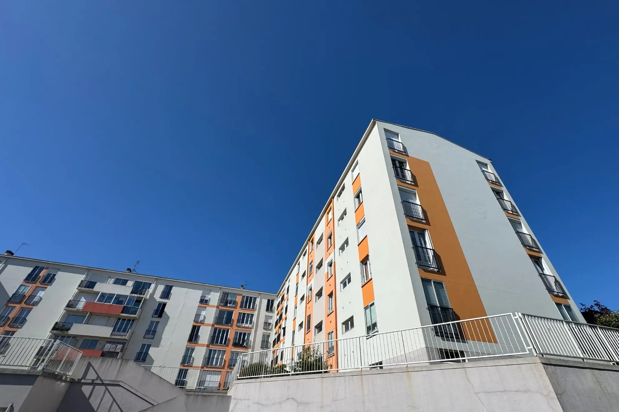 Bel appartement rénové de type 4 à Brest Guelmeur avec vue sur la mer 
