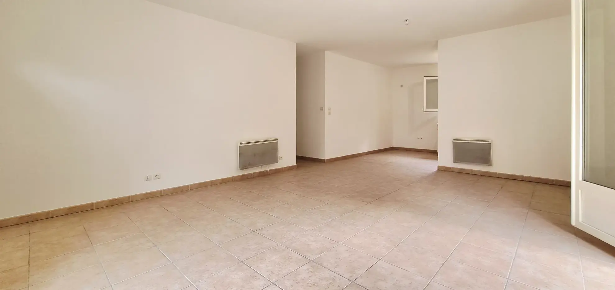 A vendre maison de plain-pied avec jardin à Le Grand Serre 