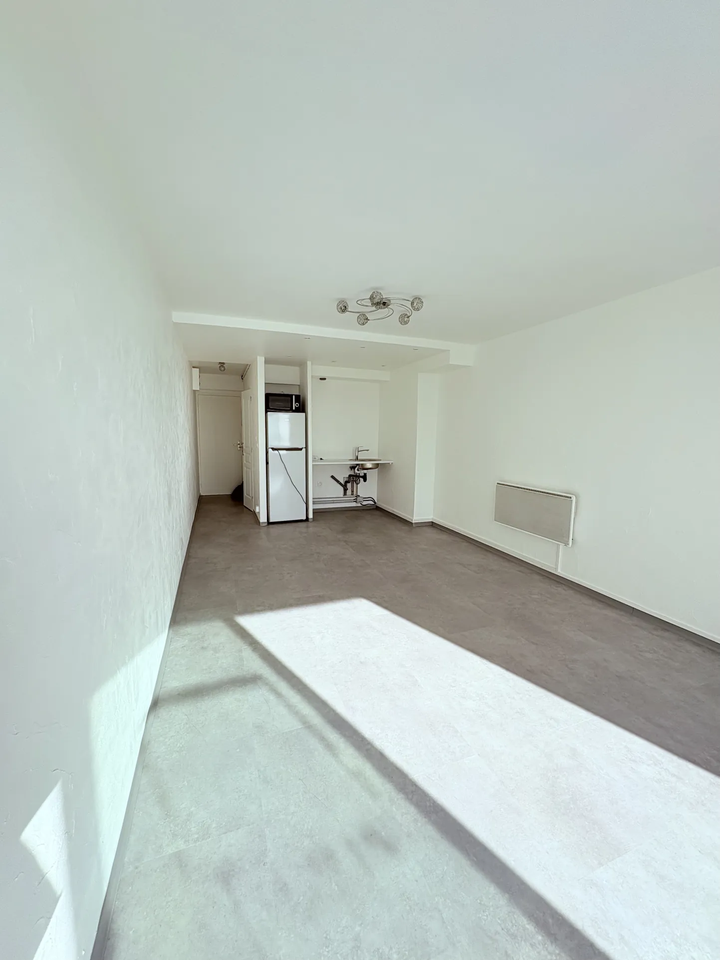 Appartement face mer rénové de 35m² avec parking à Le Barcarès 